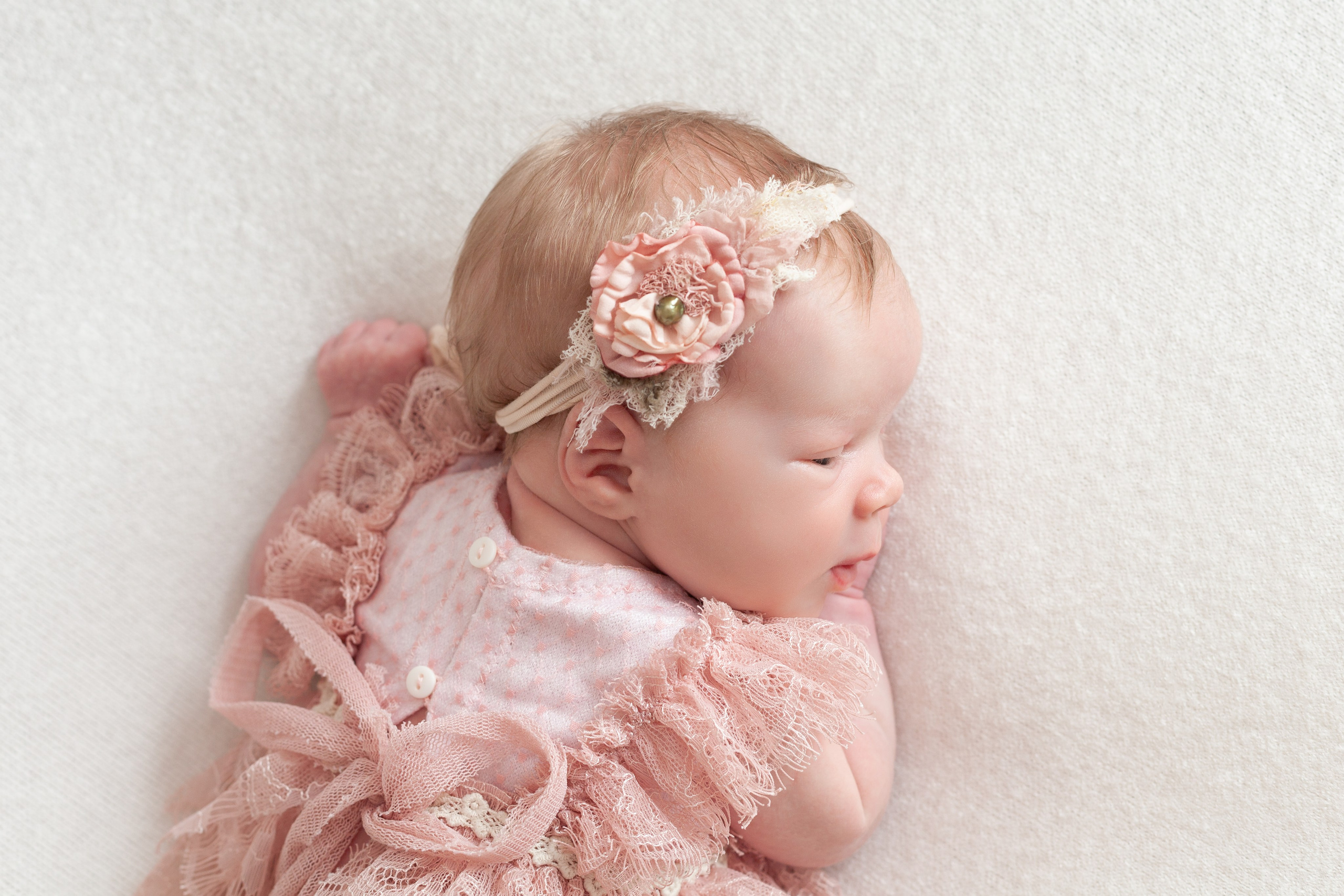 PH @newborn_flower. Retoucher Aleksmokh