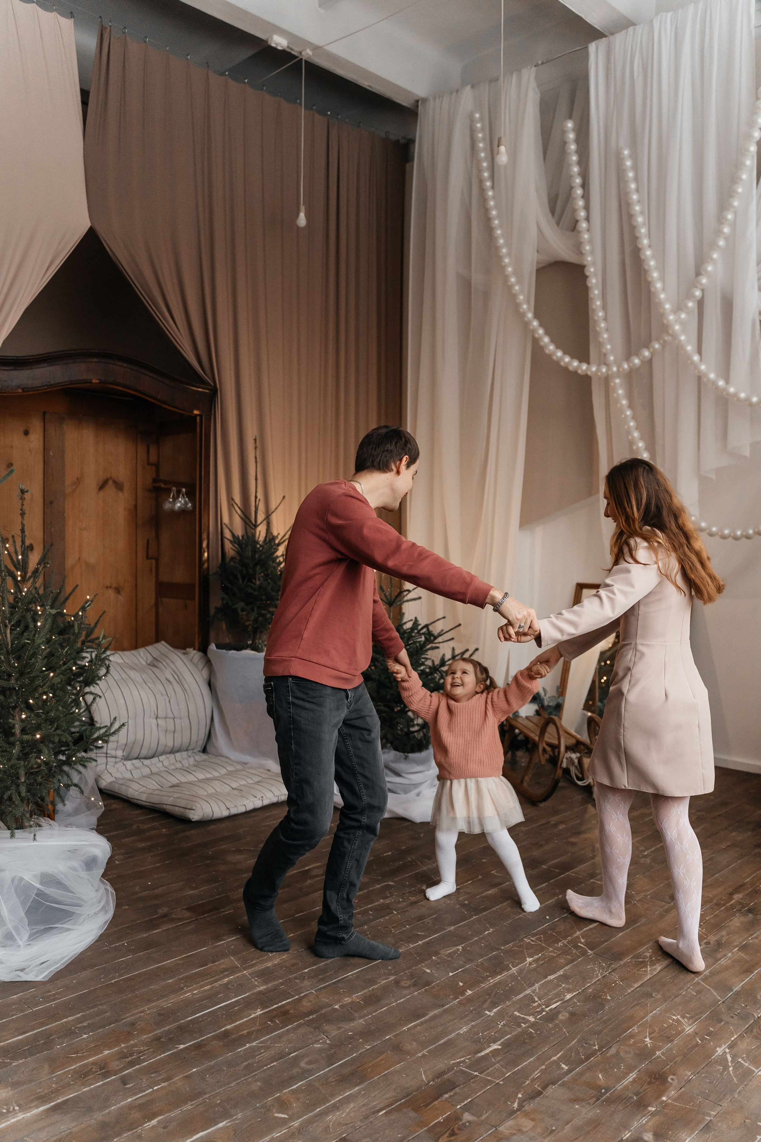 Серёжа, Аня и Василина. Волик Мария