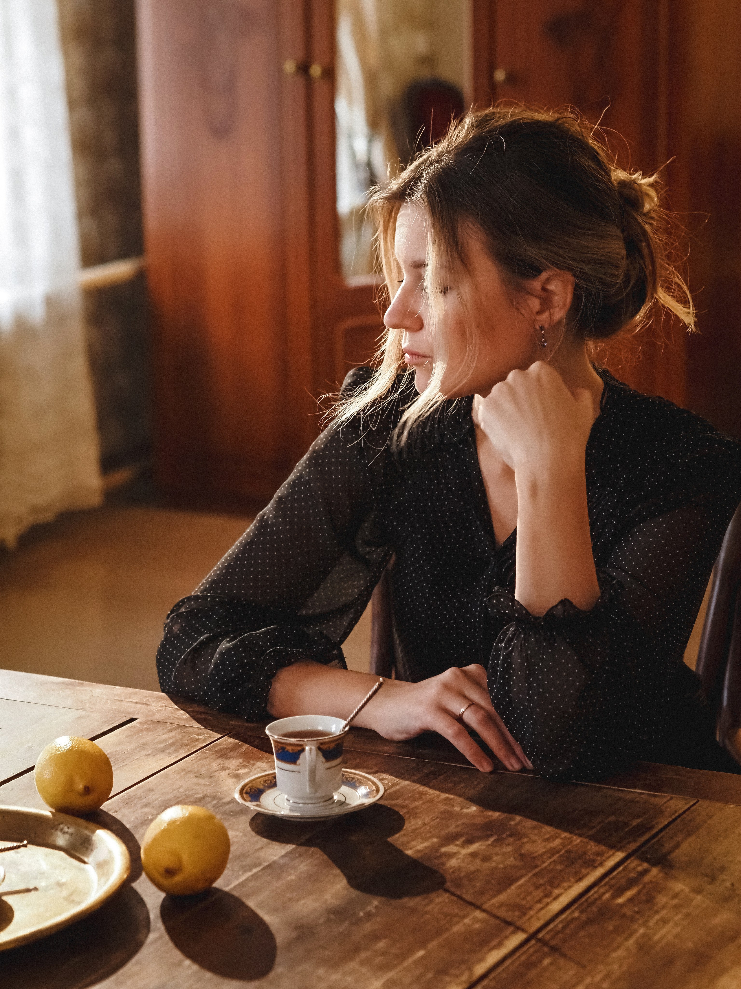 Ирина и Евгения в доме Пельцама. Семейный фотограф Ольга Барабанова