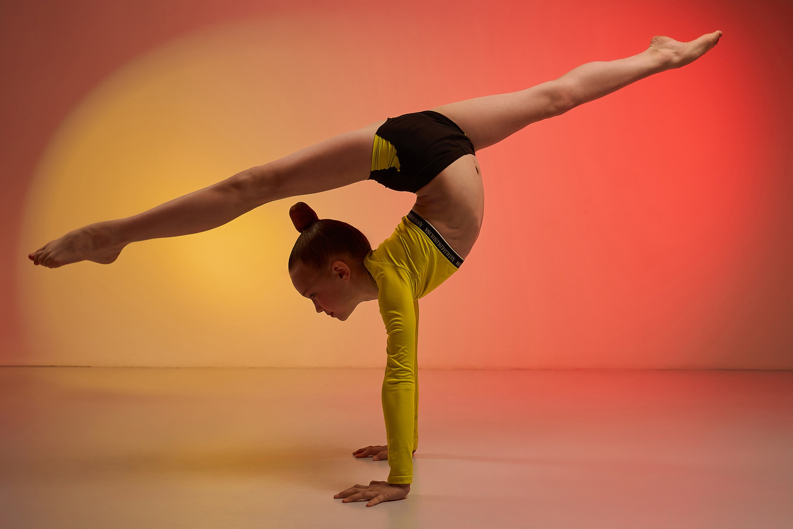 Спортивная фотосессия гимнасток и танцоров в Заволжье. Фотограф в Заволжье Алексей Шабалин