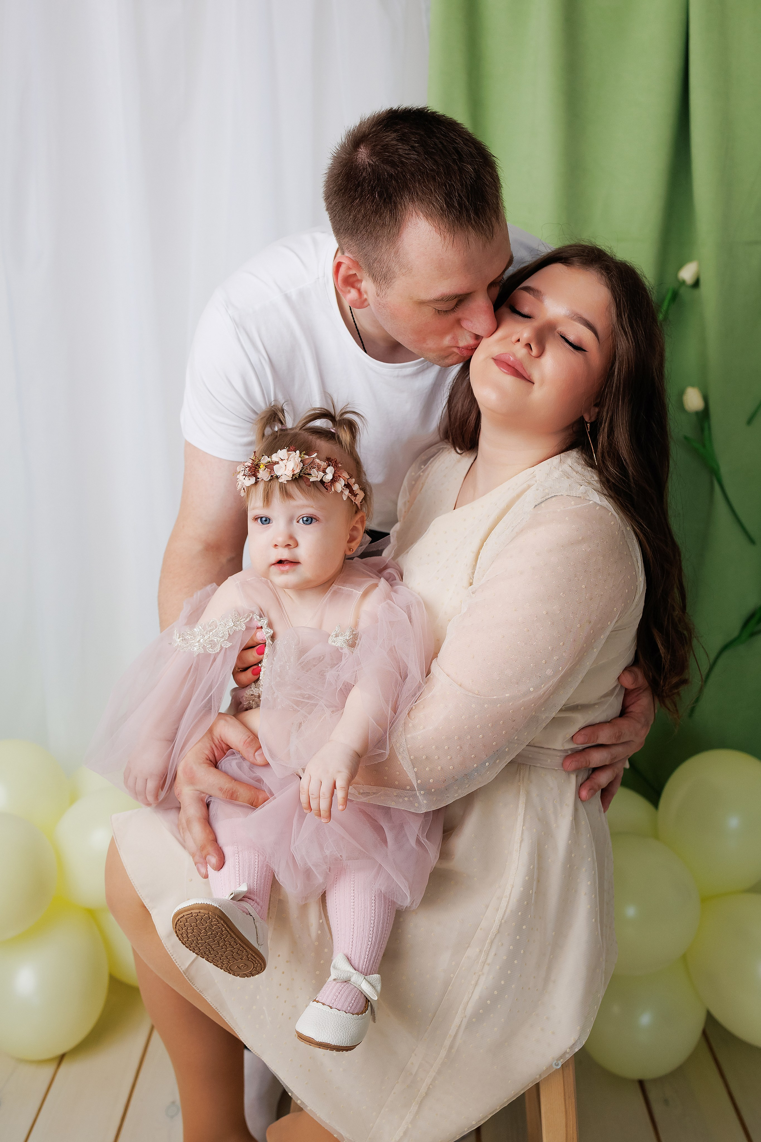 Аделине 1 годик. Фотограф новорожденный малышей Новосибирск