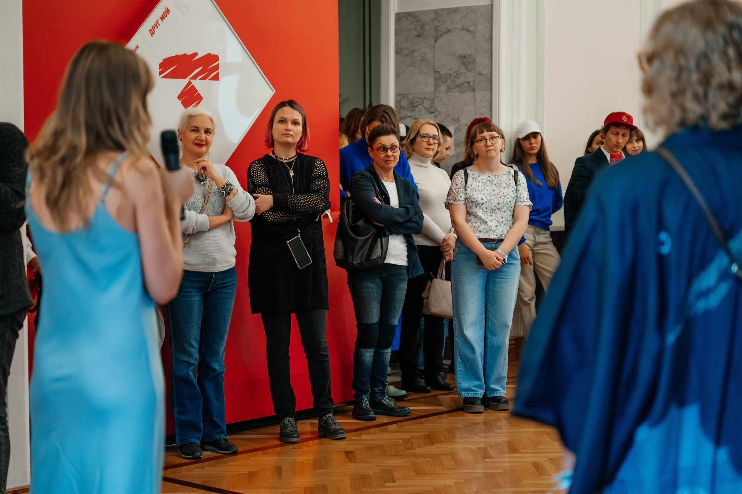 Открытие выставки Кати Васильевой в Молодежном театре. Wedding and family photographer USA