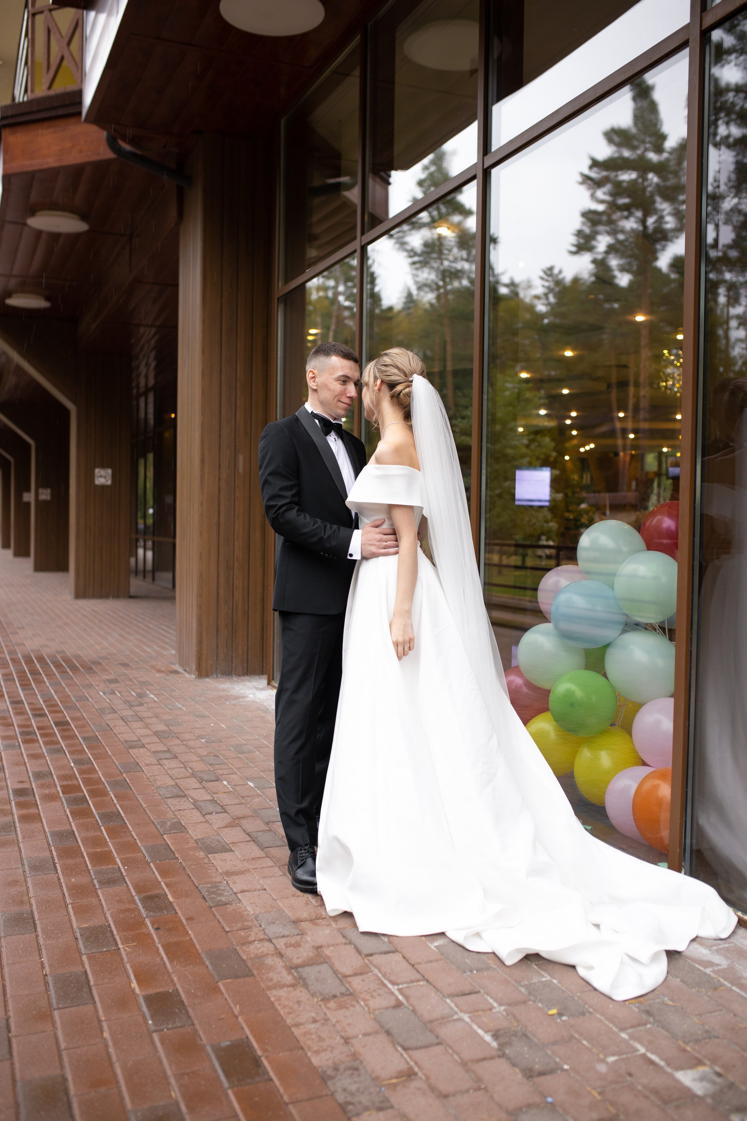 Свадебная фотосессия в отеле Ареал. Фотограф в Железнодорожном и Балашихе