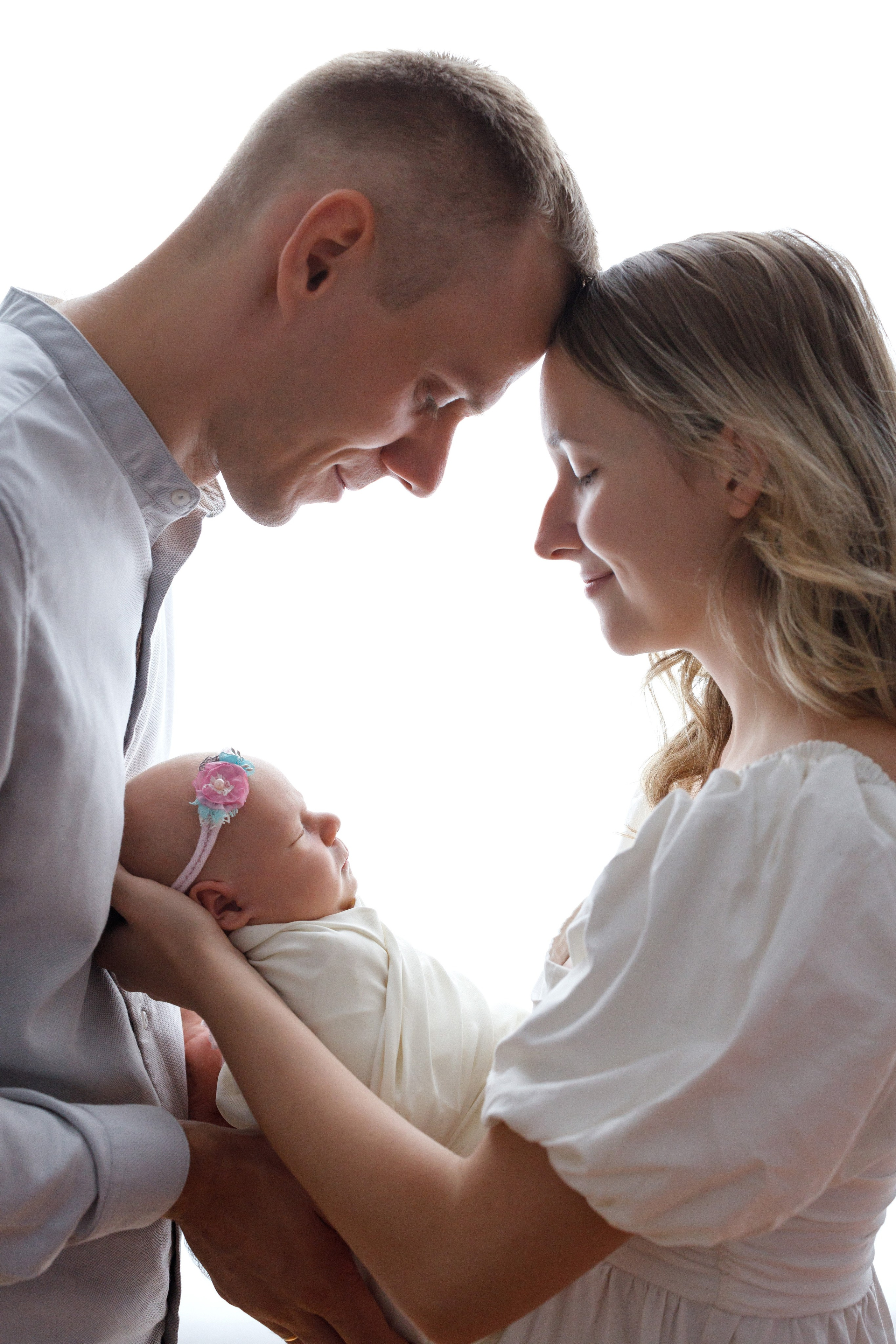 Ньюборн фотосессии в Старом Осколе. Фотостудия для новорожденных в Старом Осколе Гильфановых Юрия и Ольги