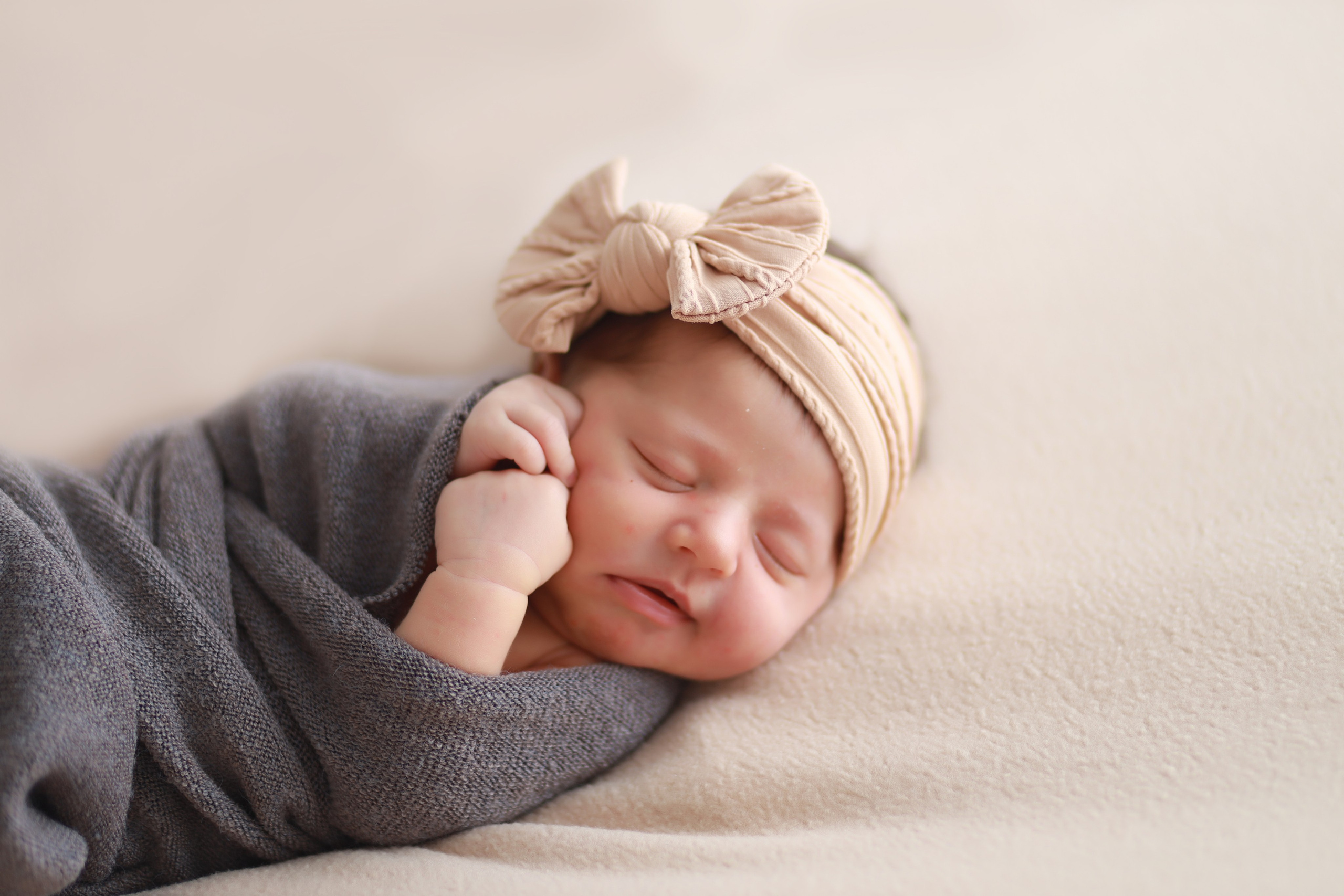 Ньюборн съёмка в студии. Семейный и Детский фотограф в Краснодаре Дарья Насаченко