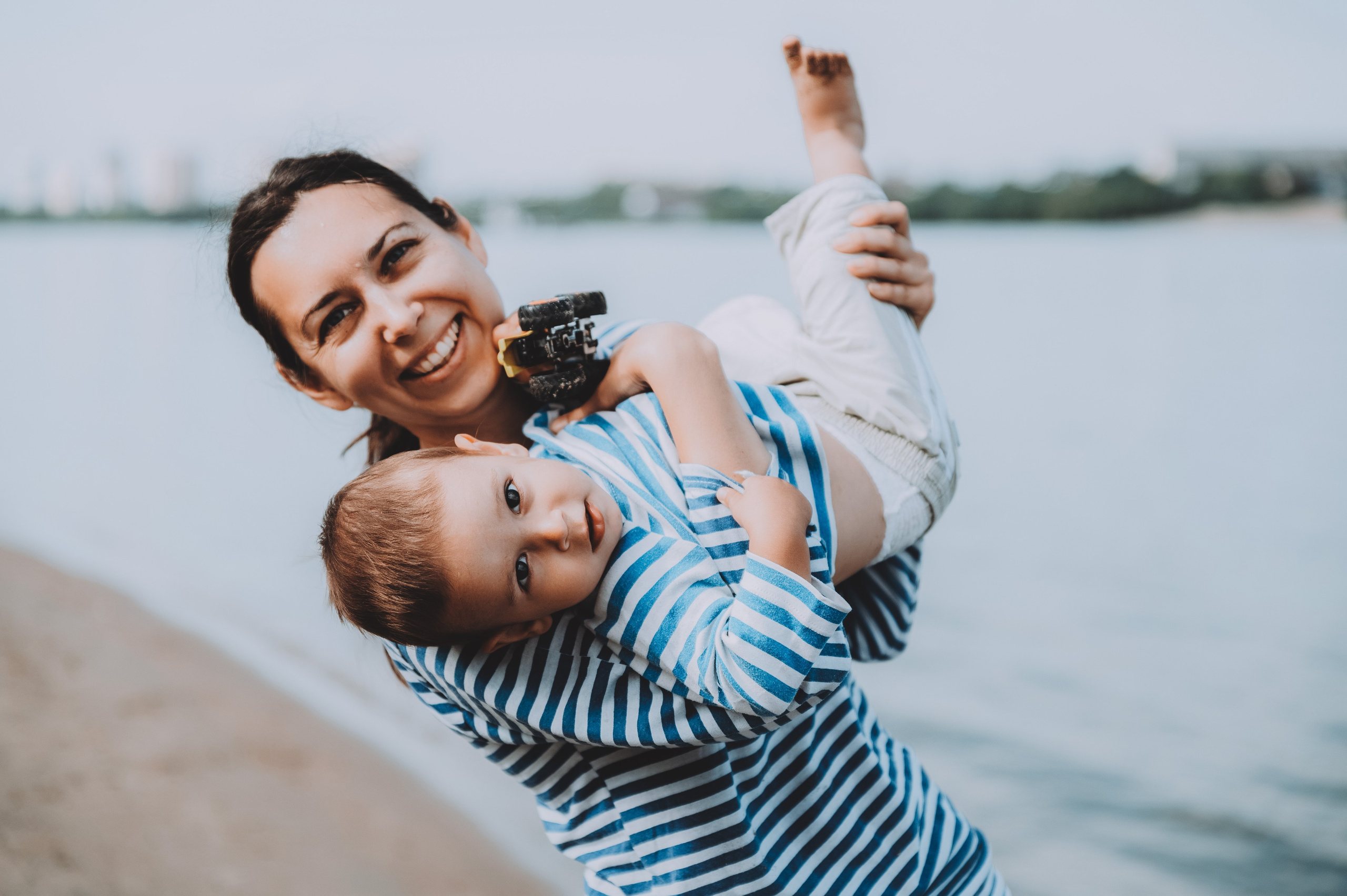 Семья у реки. Фотограф в Новосибирске