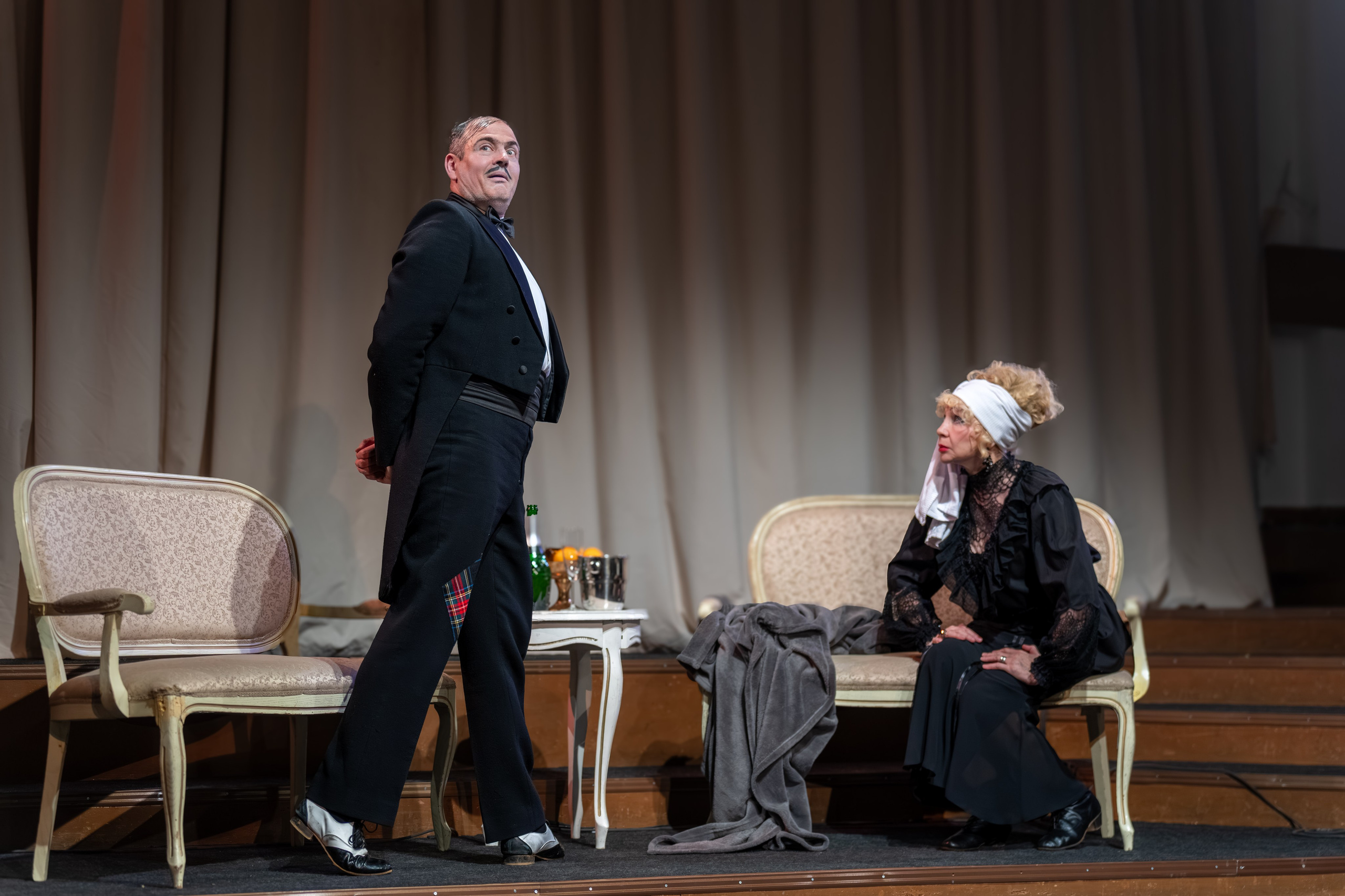 Театр Сфера: Гнездо перелётных птиц (100-й спекталь). Сайт фотографа Сергея Абрамова