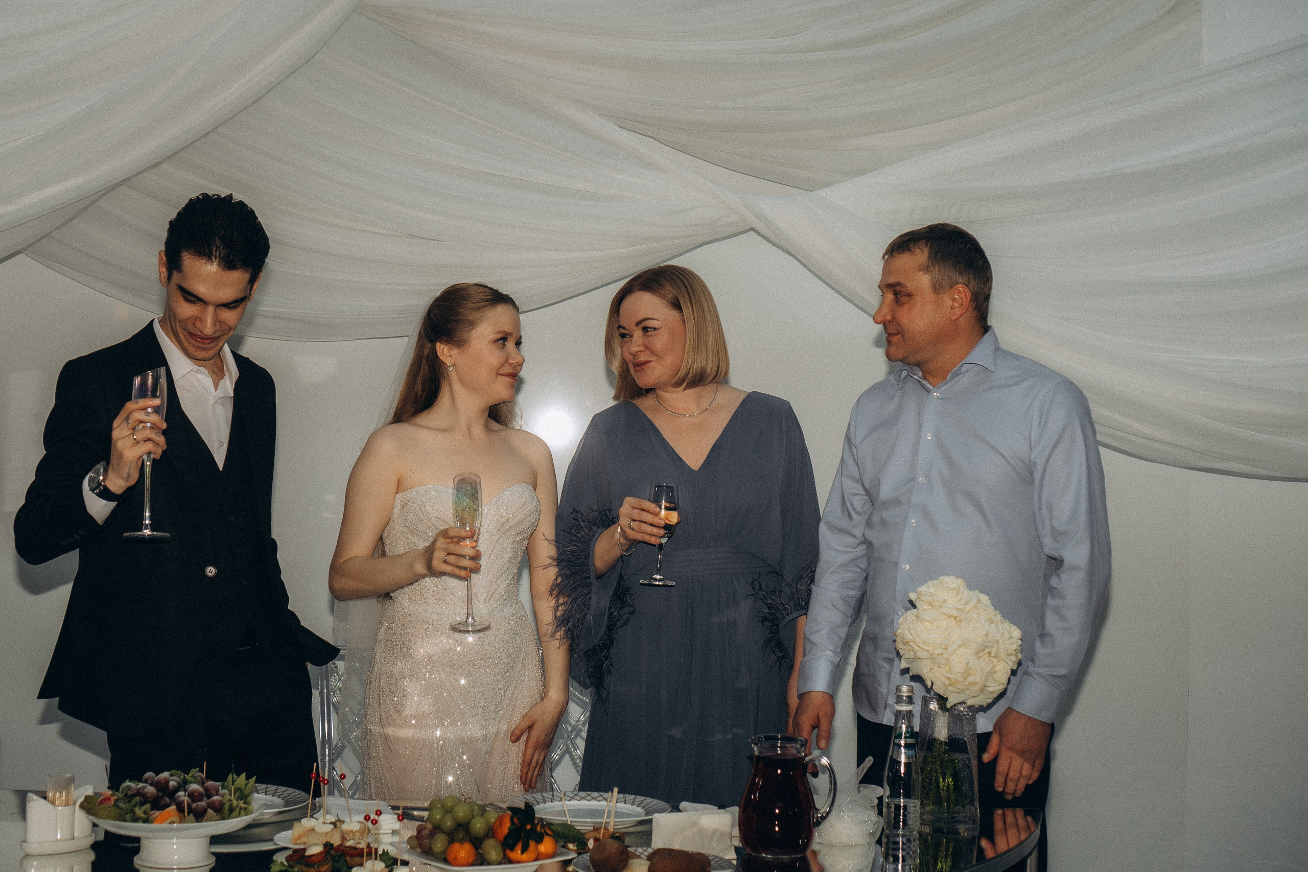 СЬЕМКА СВАДЕБНОГО БАНКЕТА (СНЯТО В СИБИРЕ В НИЖНЕВАРТОВСКЕ). Профессиональный фотограф, Санкт-Петербург — Виктория Богомолова