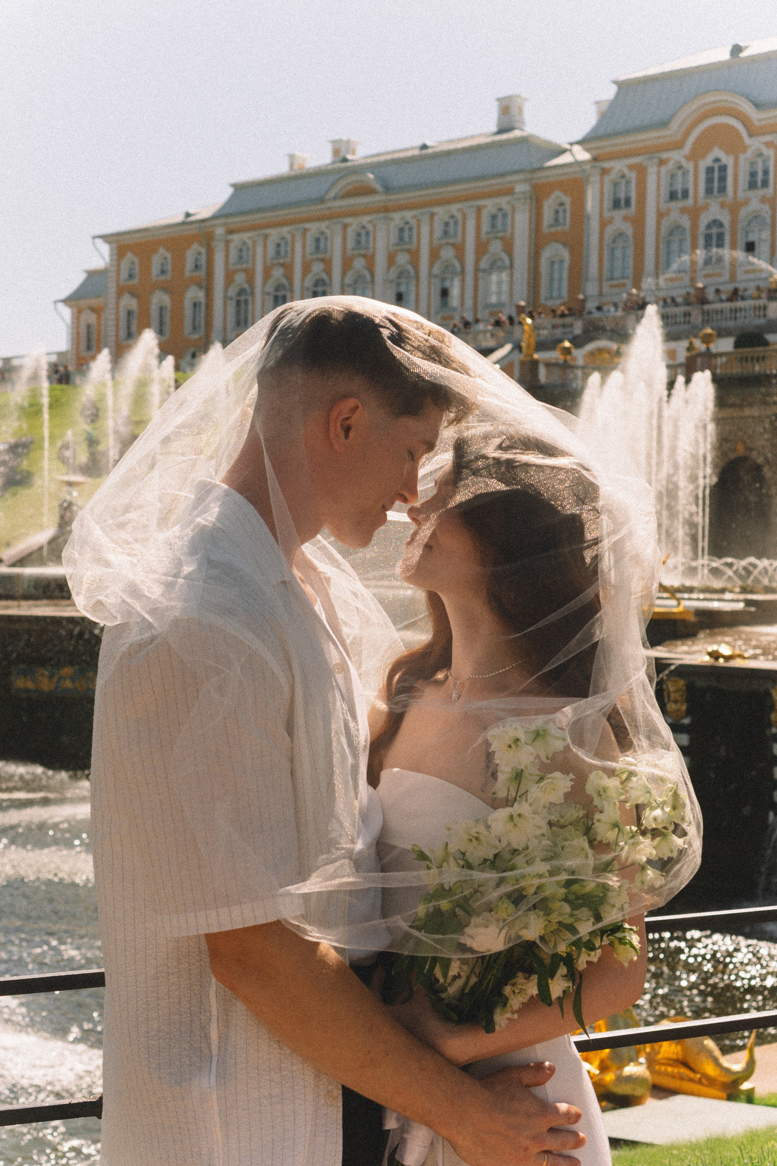 СВАДЕБНАЯ СЬЕМКА В ПЕТЕРГОФЕ И СЬЕМКА РЕПОРТАЖА В ЗАГСЕ ПЕТЕРГОФА. Профессиональный фотограф, Санкт-Петербург — Виктория Богомолова