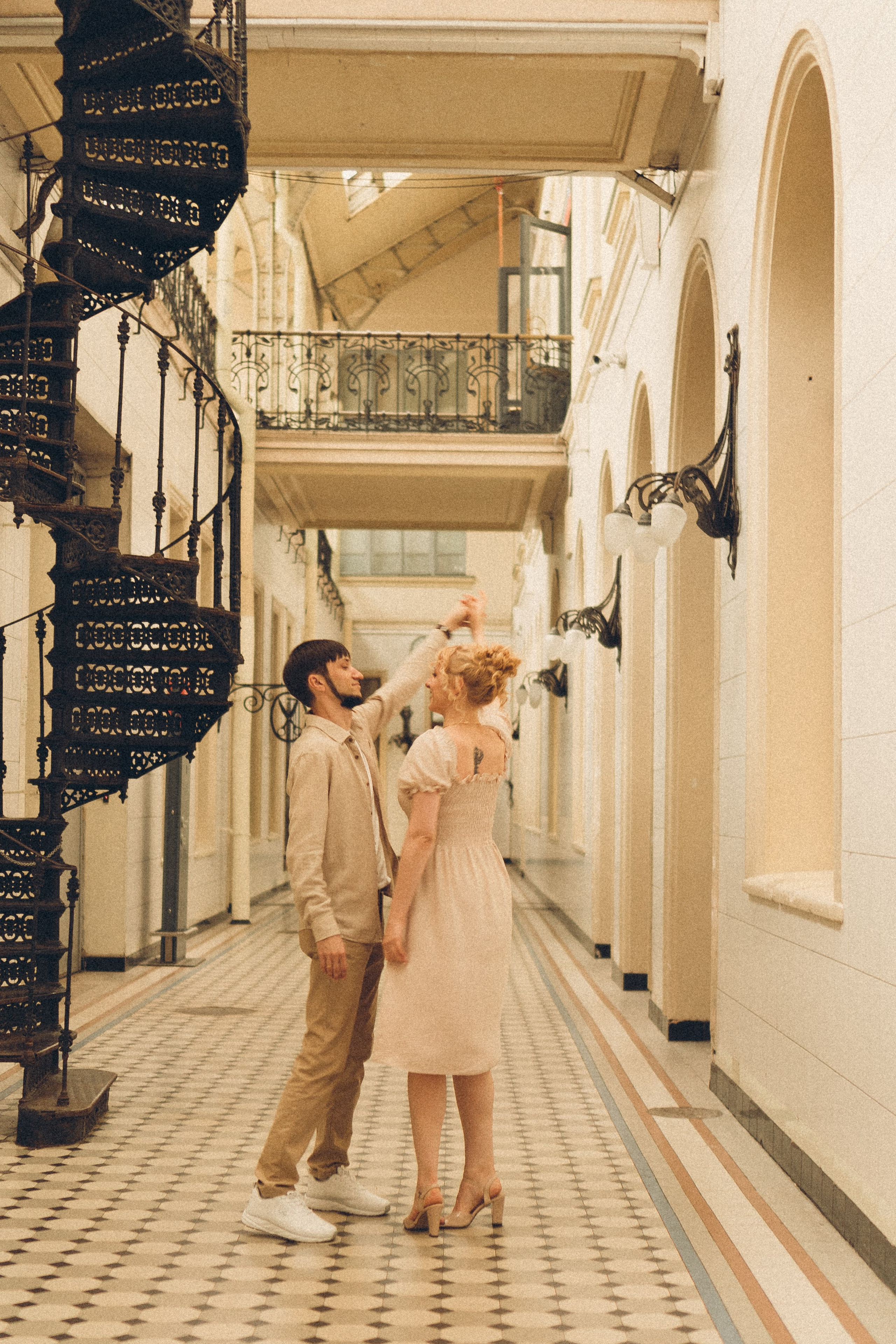 ПРОГУЛКА НА ВИТЕБСКОМ ВОКЗАЛЕ. Профессиональный фотограф, Санкт-Петербург — Виктория Богомолова