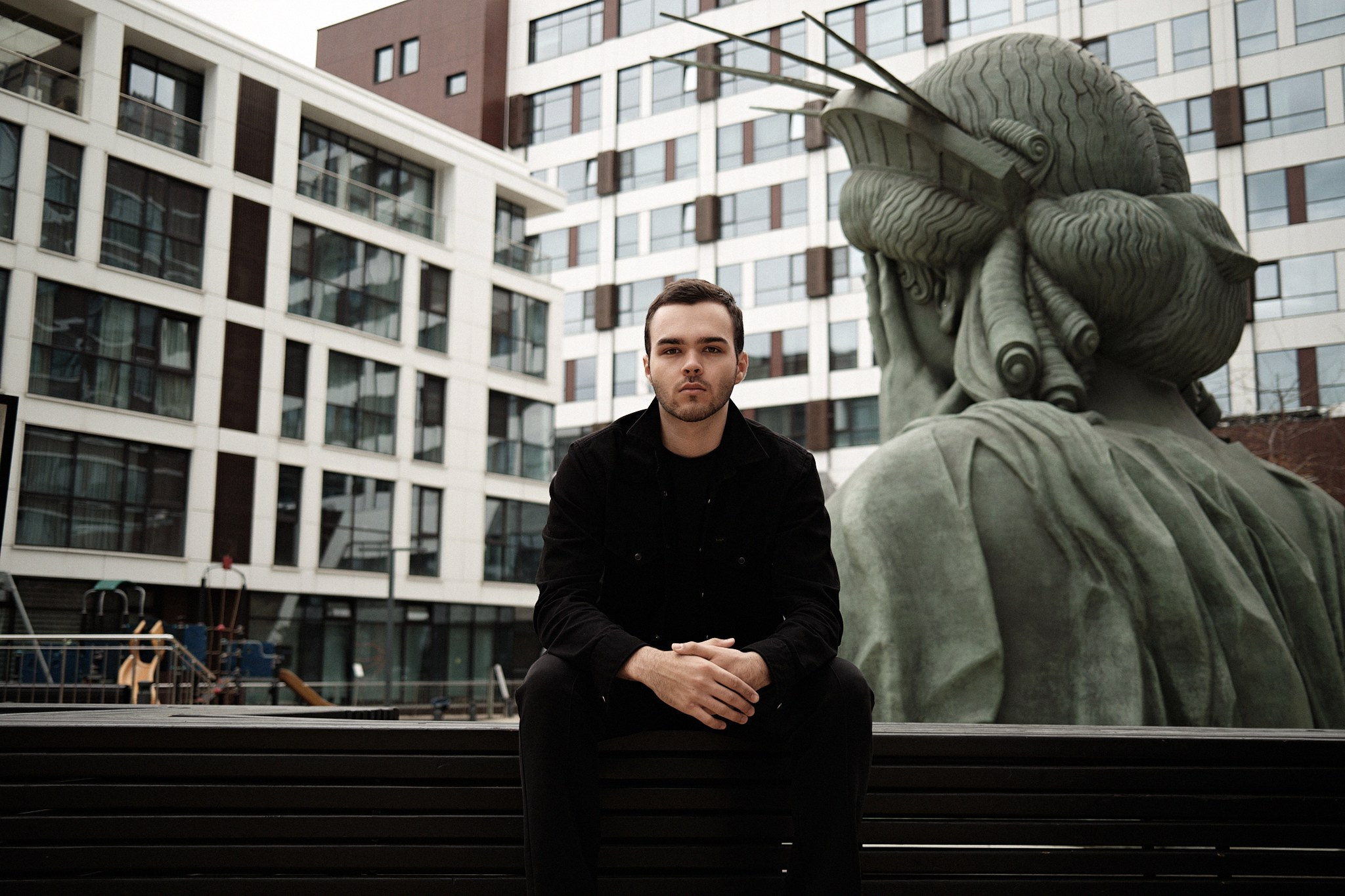 STEPAN. NOIZOMAX Художественный фотограф в Дубай