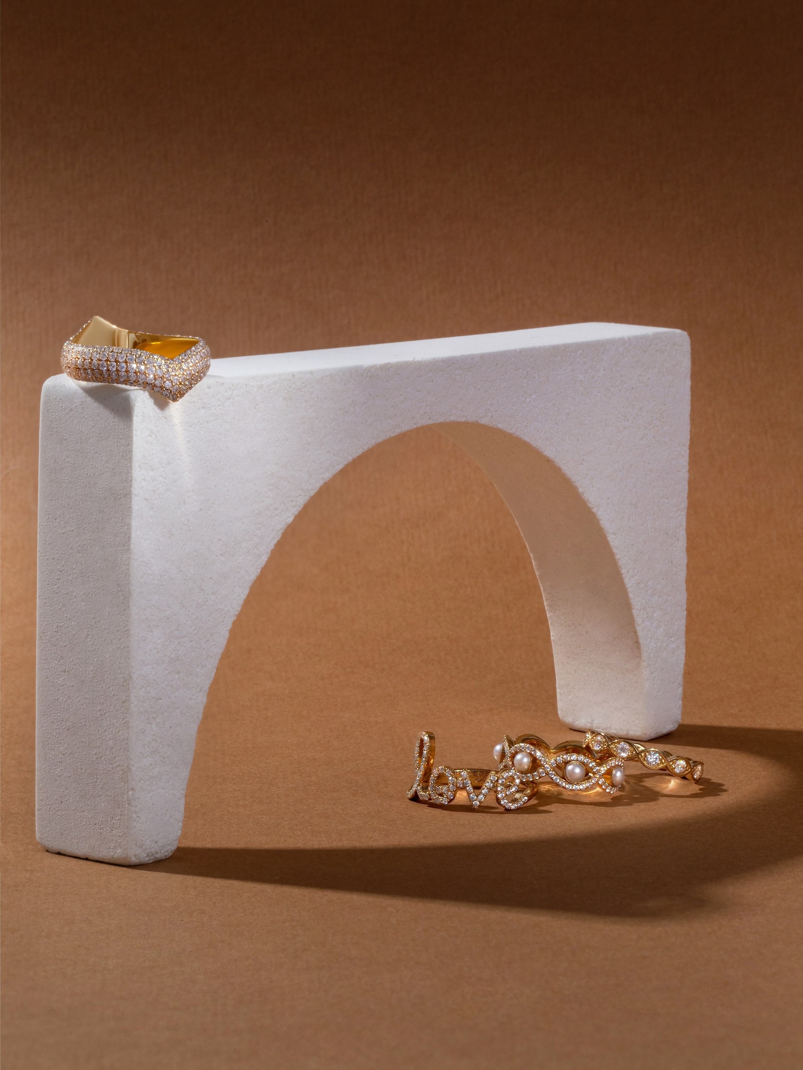 Ретушь фотографий колец и часов | Студия SVITHART