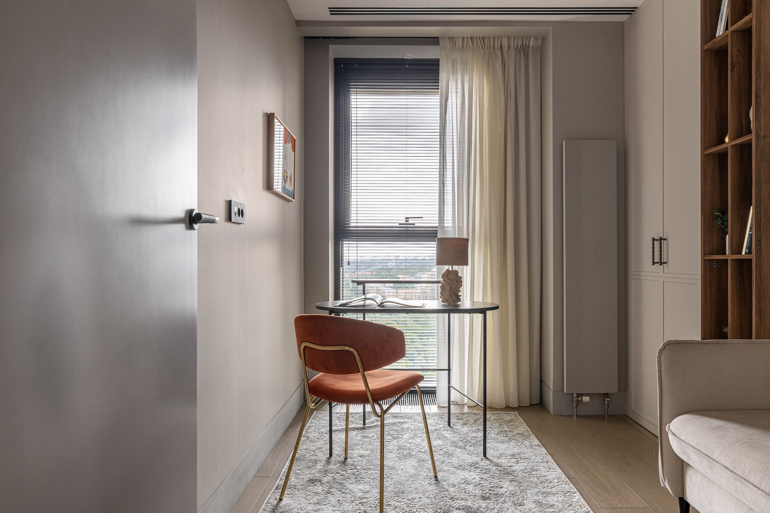 Лаконичный calm modern с арт-деталями в ЖК «Поклонная 9». Veselinskiy| Интерьерный фотограф | Москва