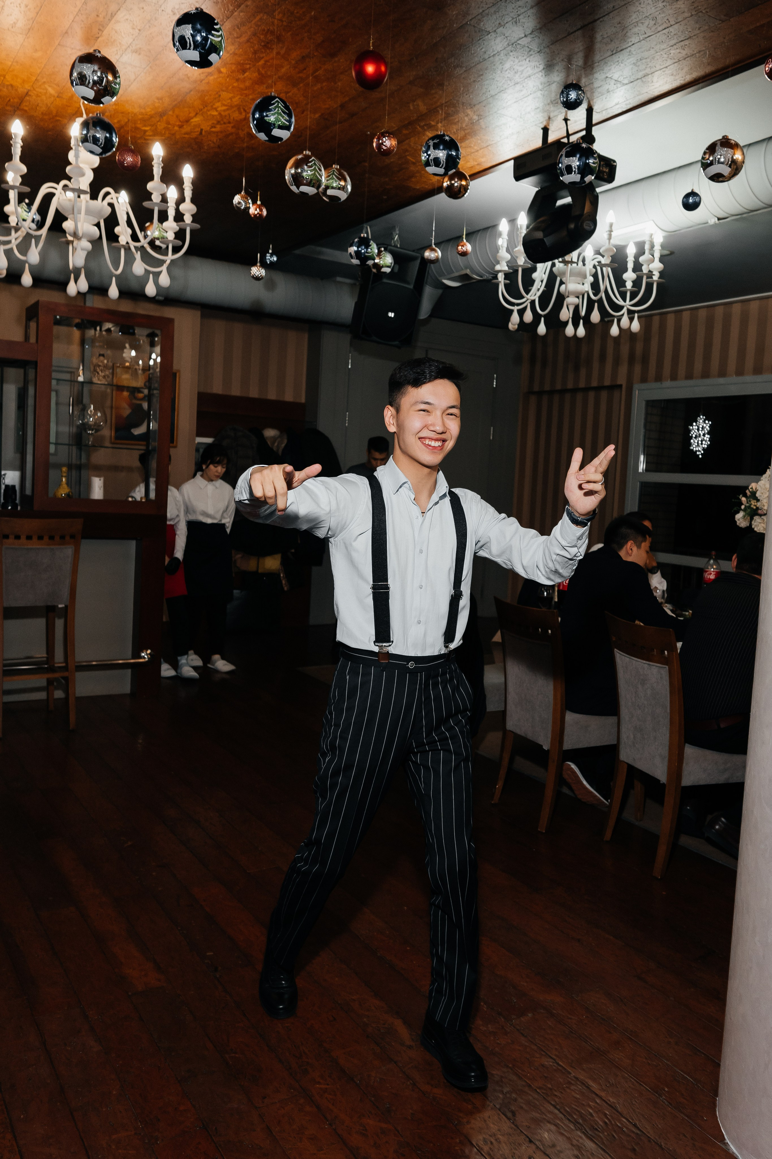 ARONAKS CORPARATE PARTY