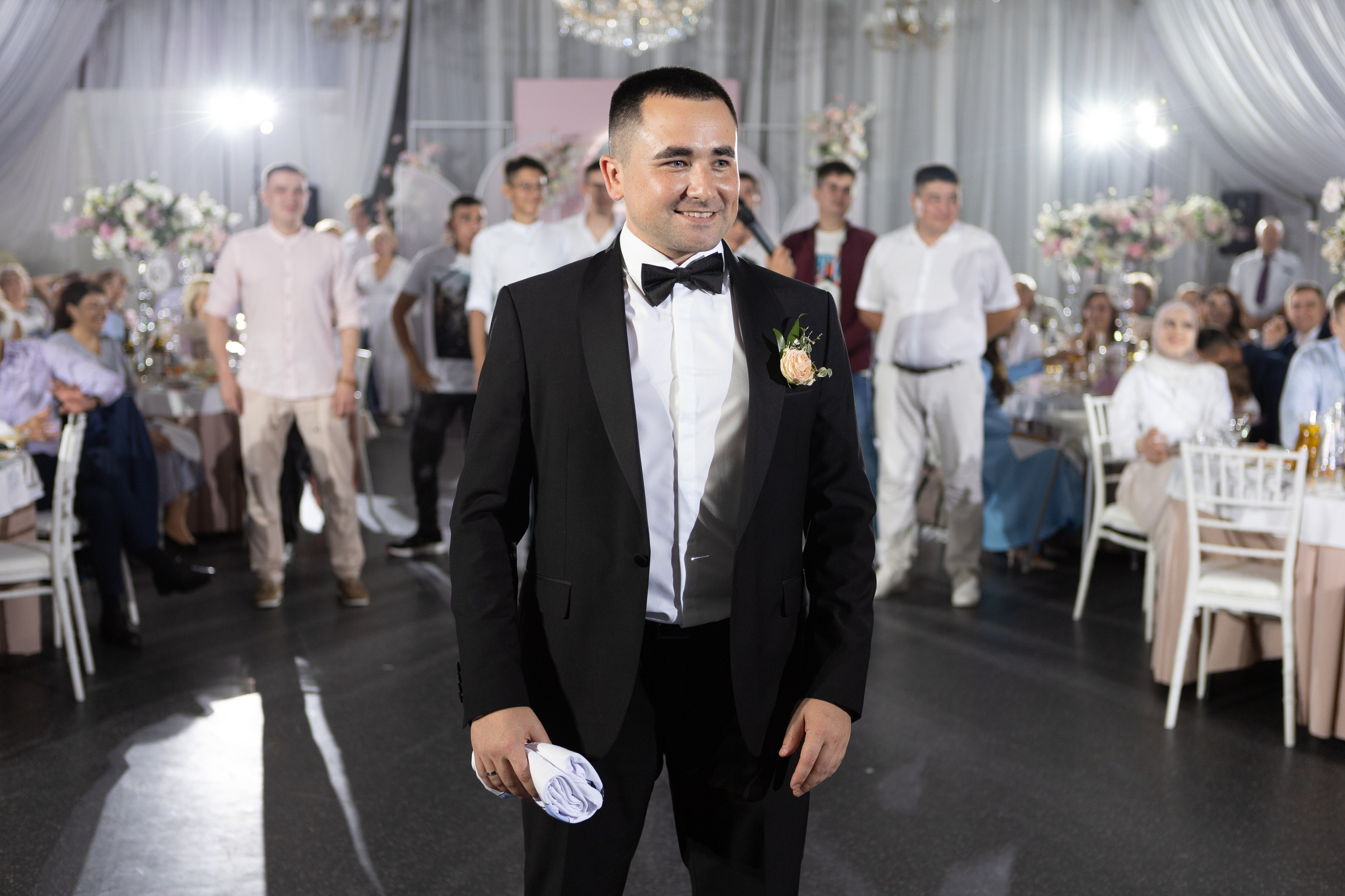 Свадебный фотограф Уфа — Руслан ГабдлисламовЖивые эмоции, красивые кадры, воспоминания на всю жизнь.Работаю по всей Республике Башкортоста. Свадебный фотограф Уфа Руслан Габдлисламов