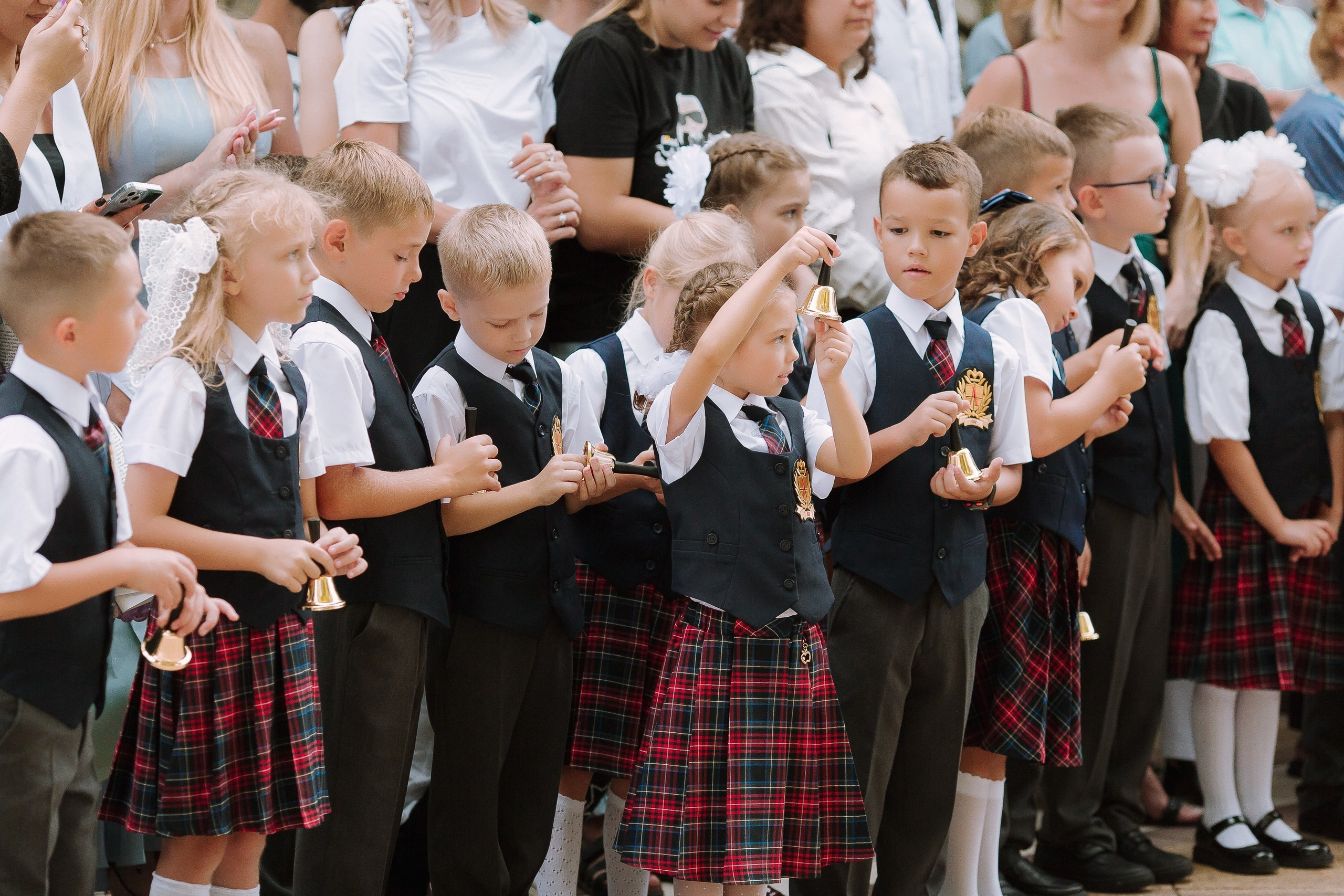 1 класс школа «Личность». Выпускные альбомы Натальи Бутко: Новороссийск, Анапа, Геленджик