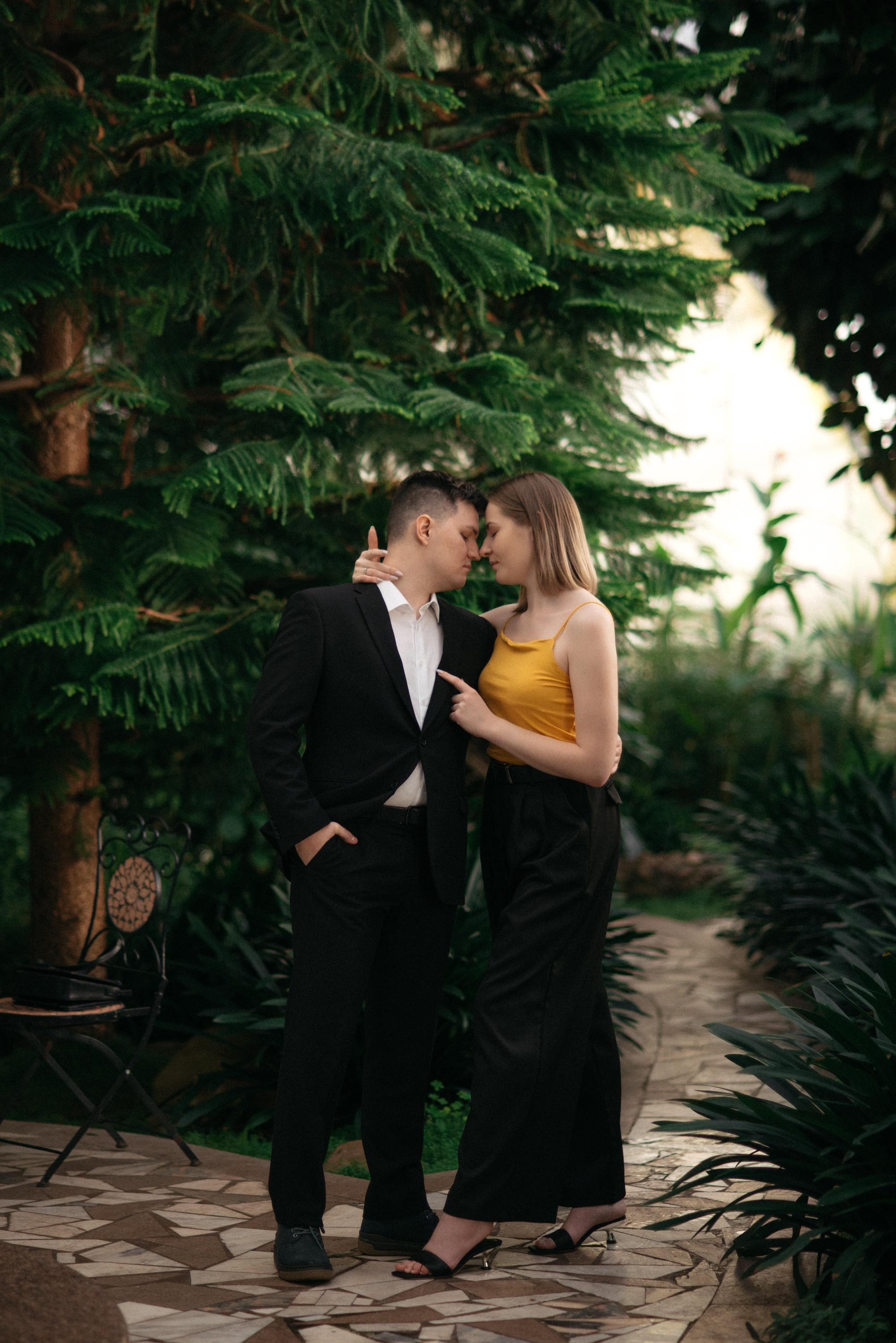 В зимнем саду (Санаторий Металлург). Свадебный фотограф Ижевск Петр Шишков