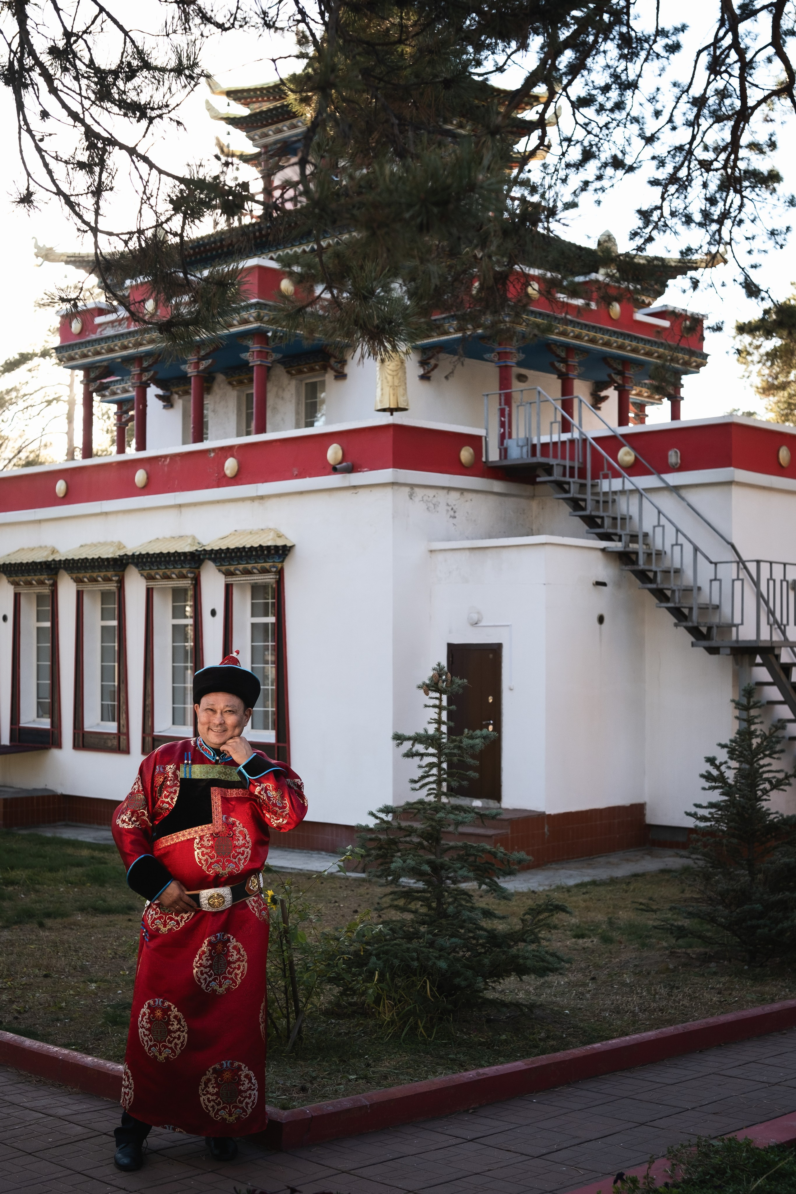 Евгений Нимаев. Дацан. Портретный фотограф Анна Камратова. Чита. Помогу Вам создать историю, в которой Вы — главный герой!