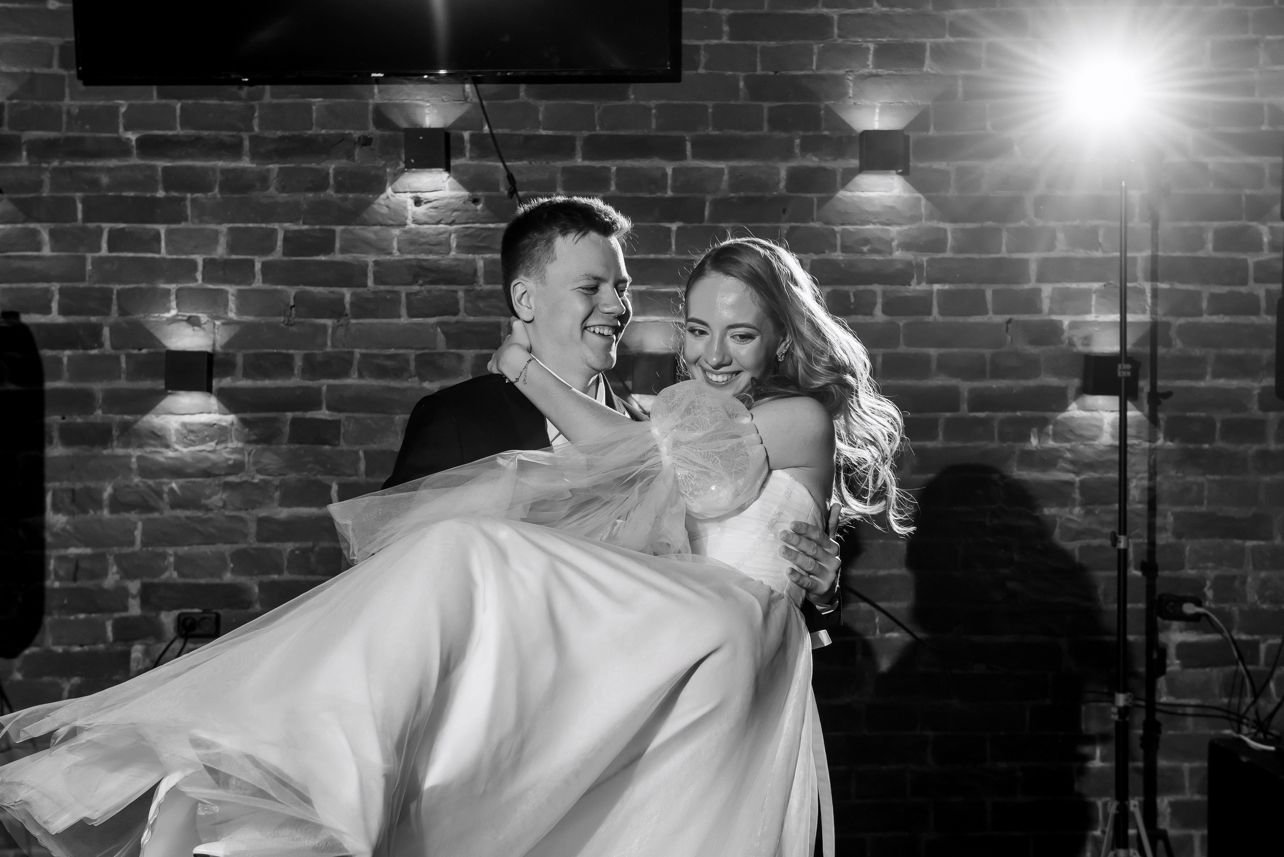 Даниил и Эмма. Свадебный фотограф в Новосибирске. Александра Верхушина