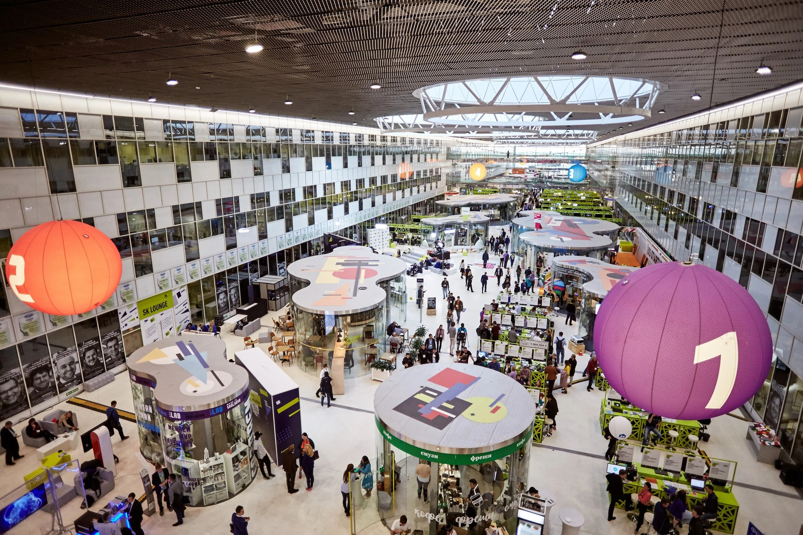 Porsche x Skolkovo promo. Спортивный и бизнес фотограф Арсений Голышкин