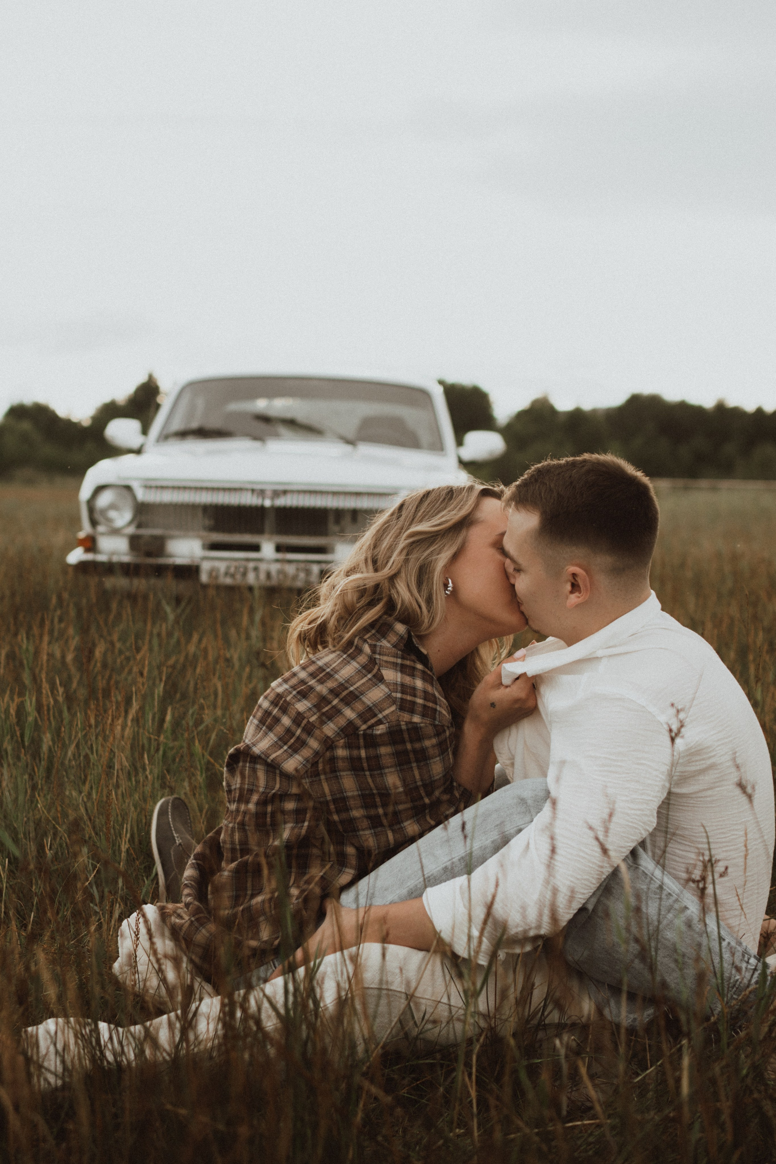 [… two lovers and volga]. Фотограф в Архангельске