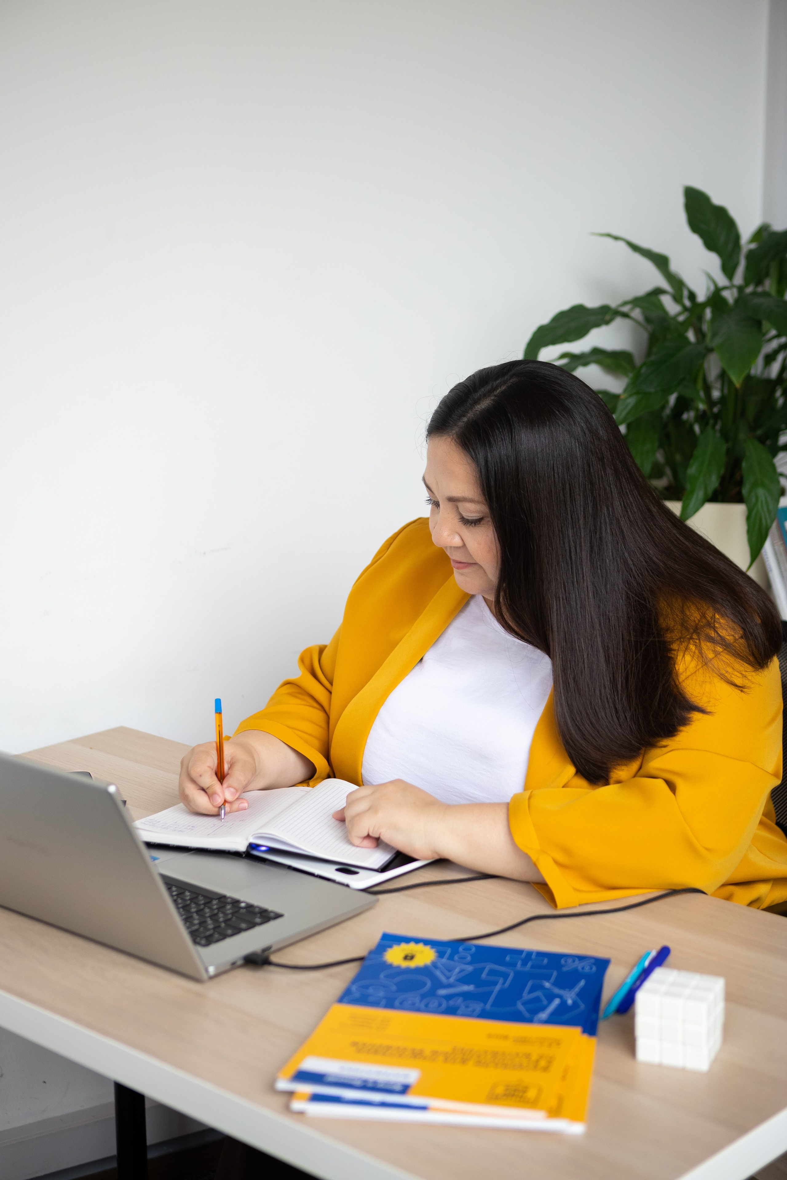 Светлана — репетитор математики. Фотограф в Сочи, бизнес-фотосессии в Сочи