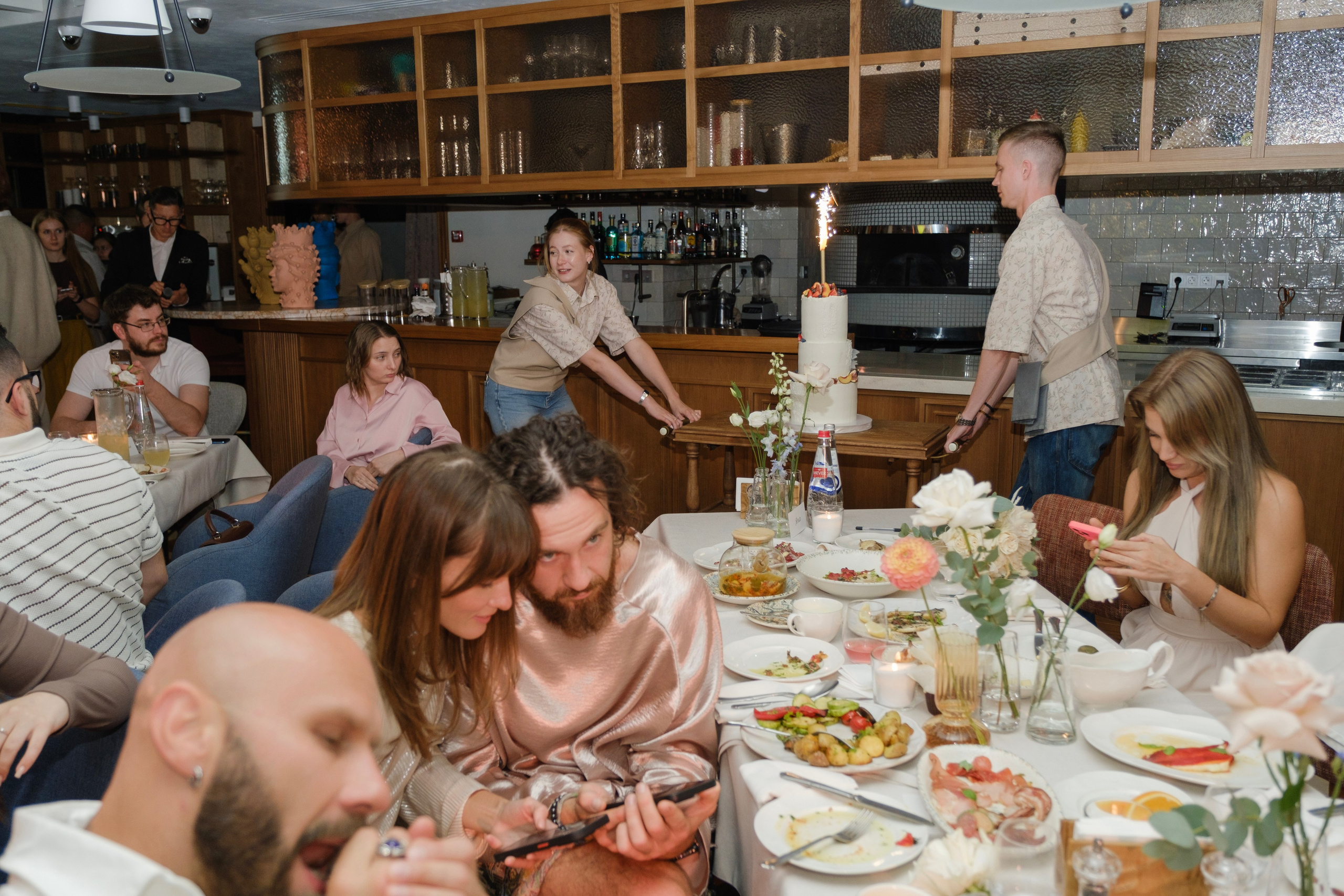 Alexander Alina. Wedding photographer