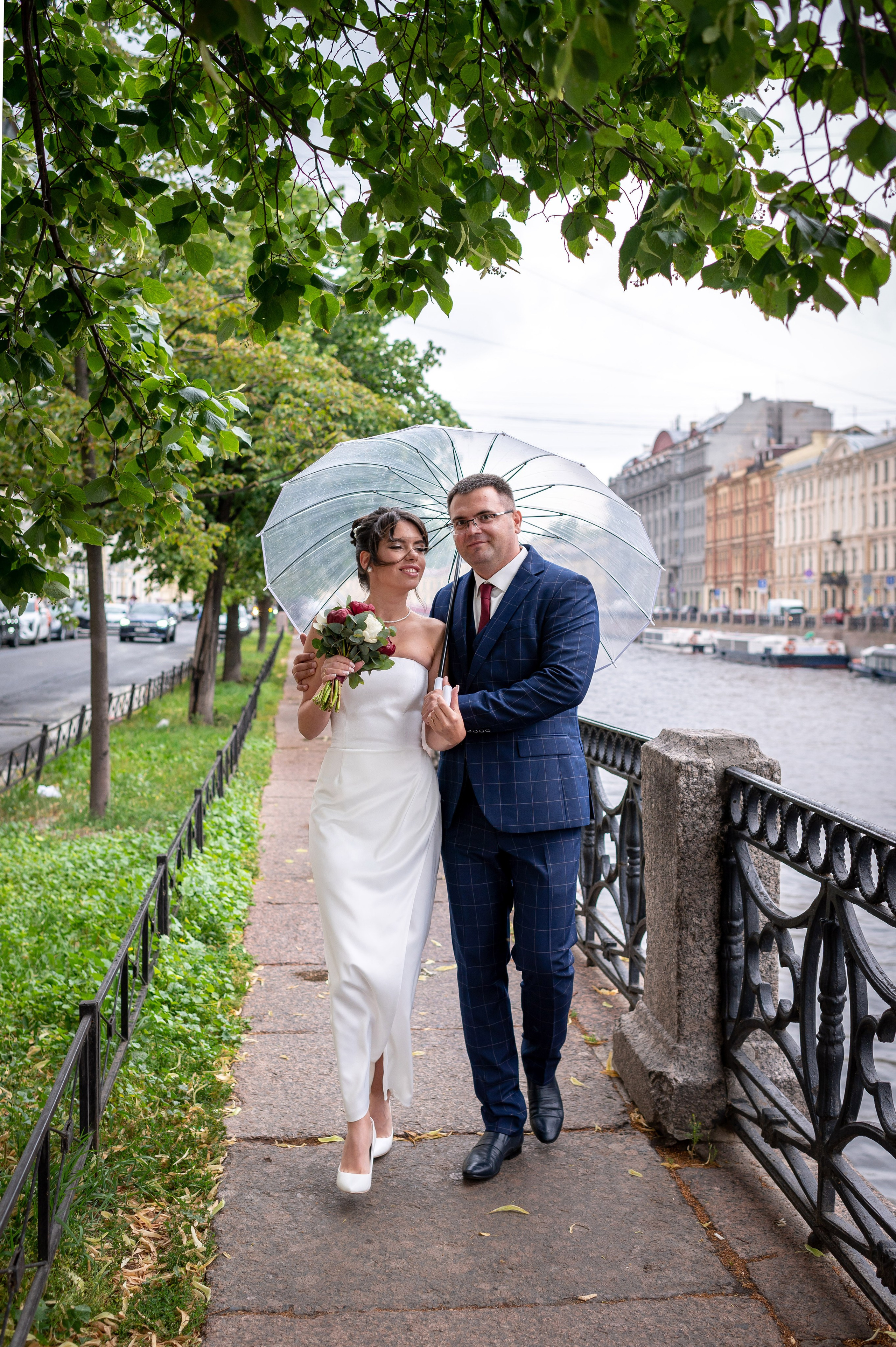 Евгений и Александра (фотосессия под дождём на Исаакиевской площади, свадебная прогулка на Финском заливе). Портретный, семейный и свадебный фотограф в Санкт-Петербурге и в Пушкине Ширяев Денис