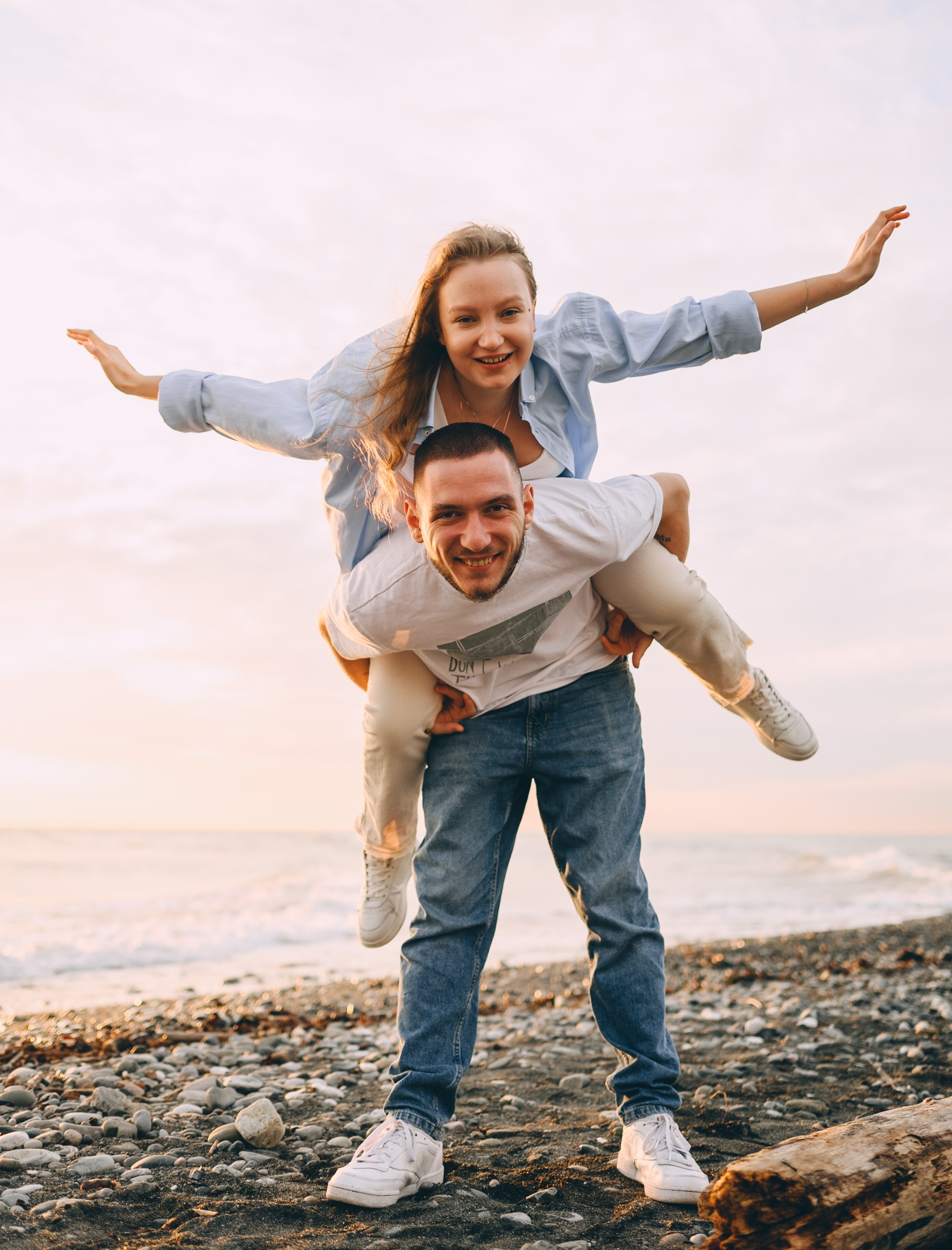 Костер, закат, море и романтика. Свадебный и семейный фотограф София Невская