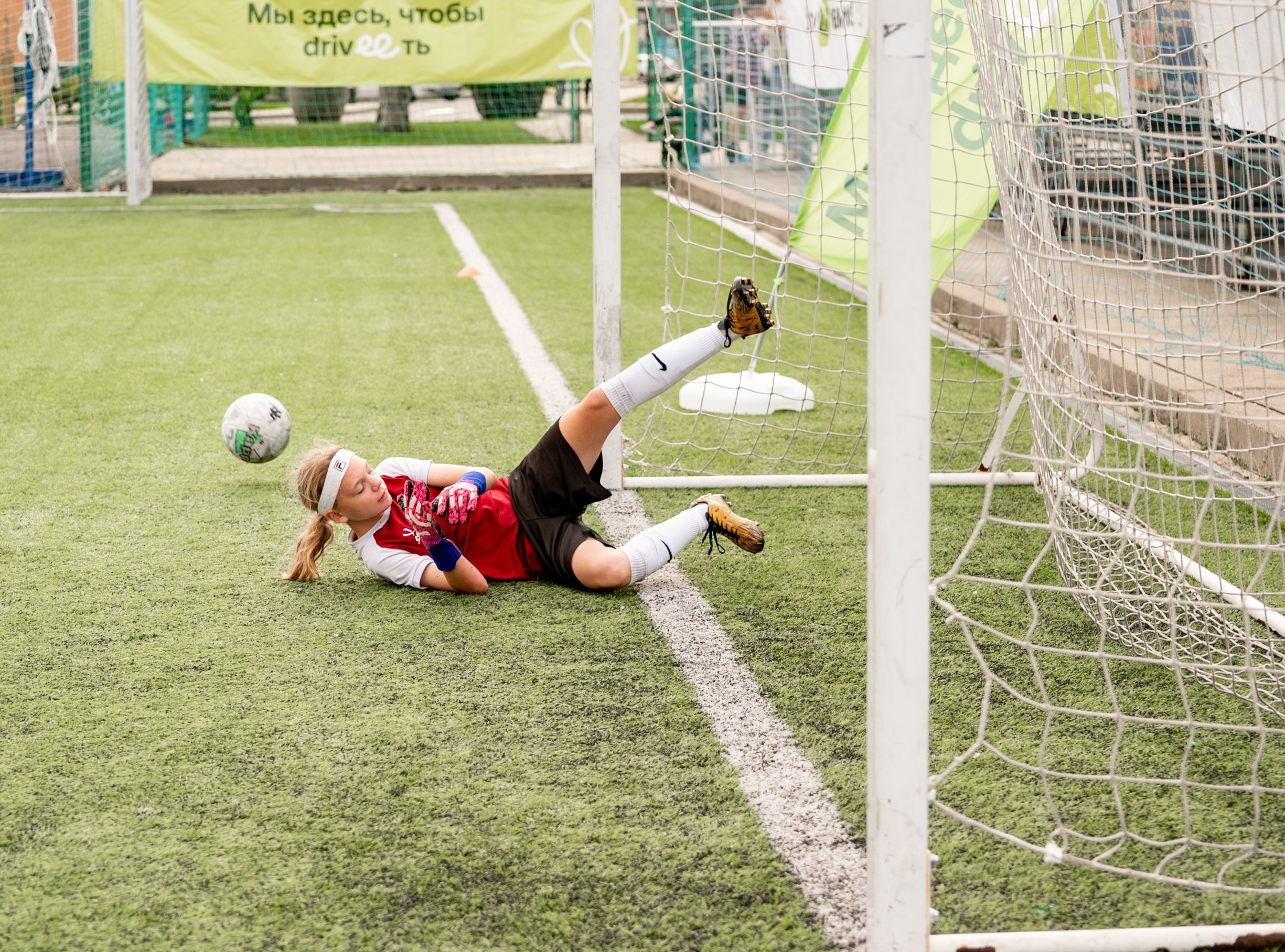 Фестиваль футбола Искра. Девочки. Свадебный и семейный фотограф София Невская