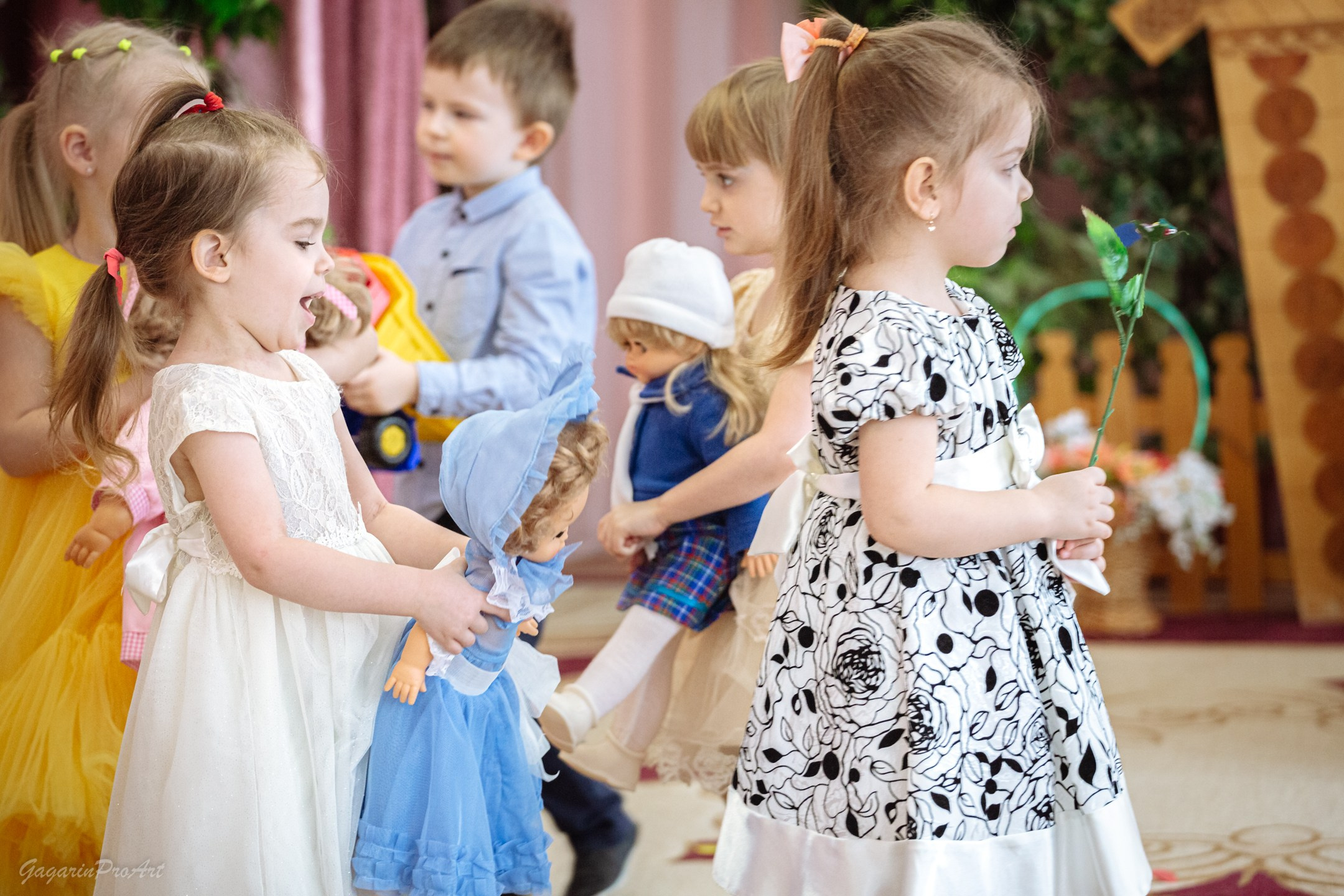 Репортажная съёмка в саду на праздник. GagarinProArt