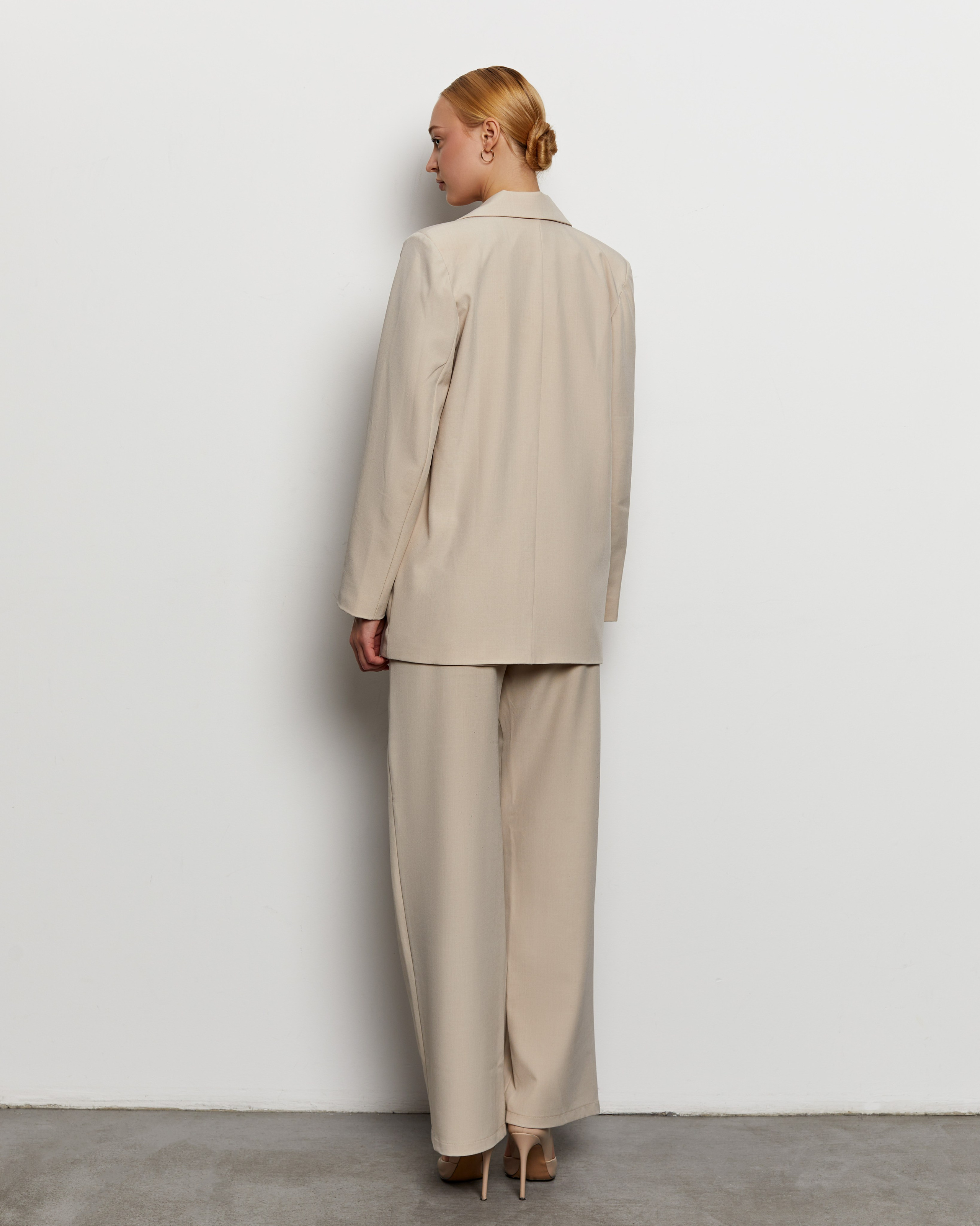 Каталог. Фотограф для брендов одежды и маркетплейсов в Москве