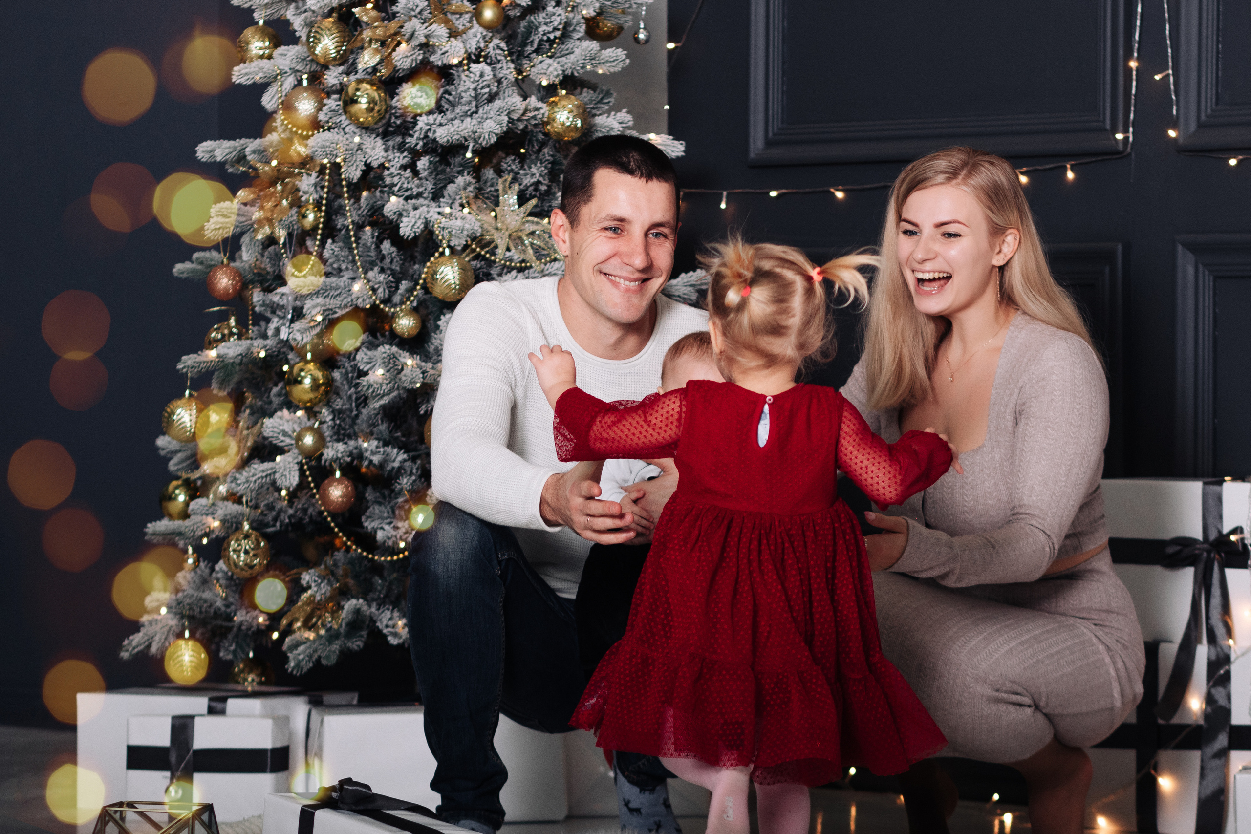 Алексей, Юлия, Дашка и Ромка. Фотограф Солигорск