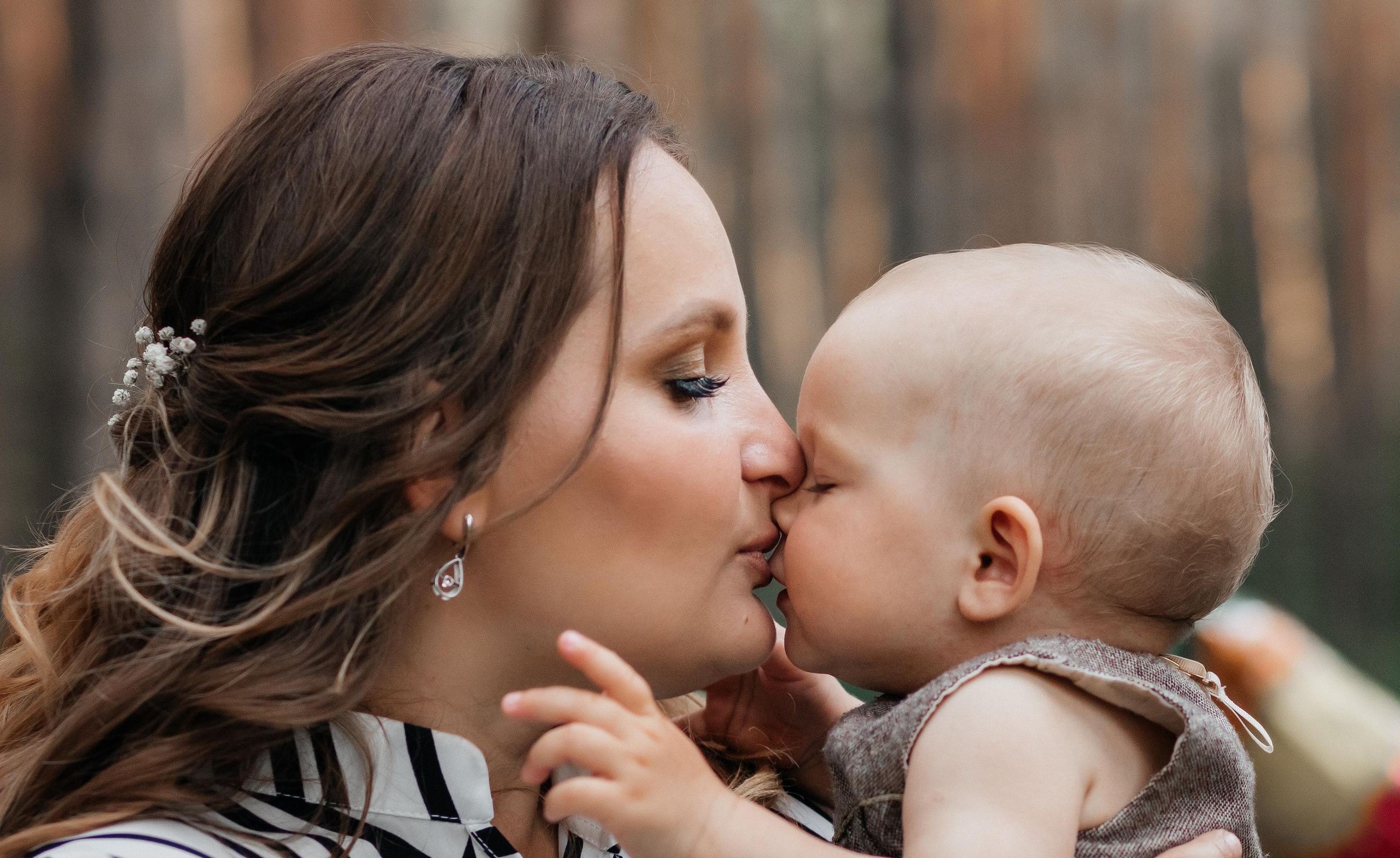Виктория, мама Мария и папа Александр. Фотограф Солигорск