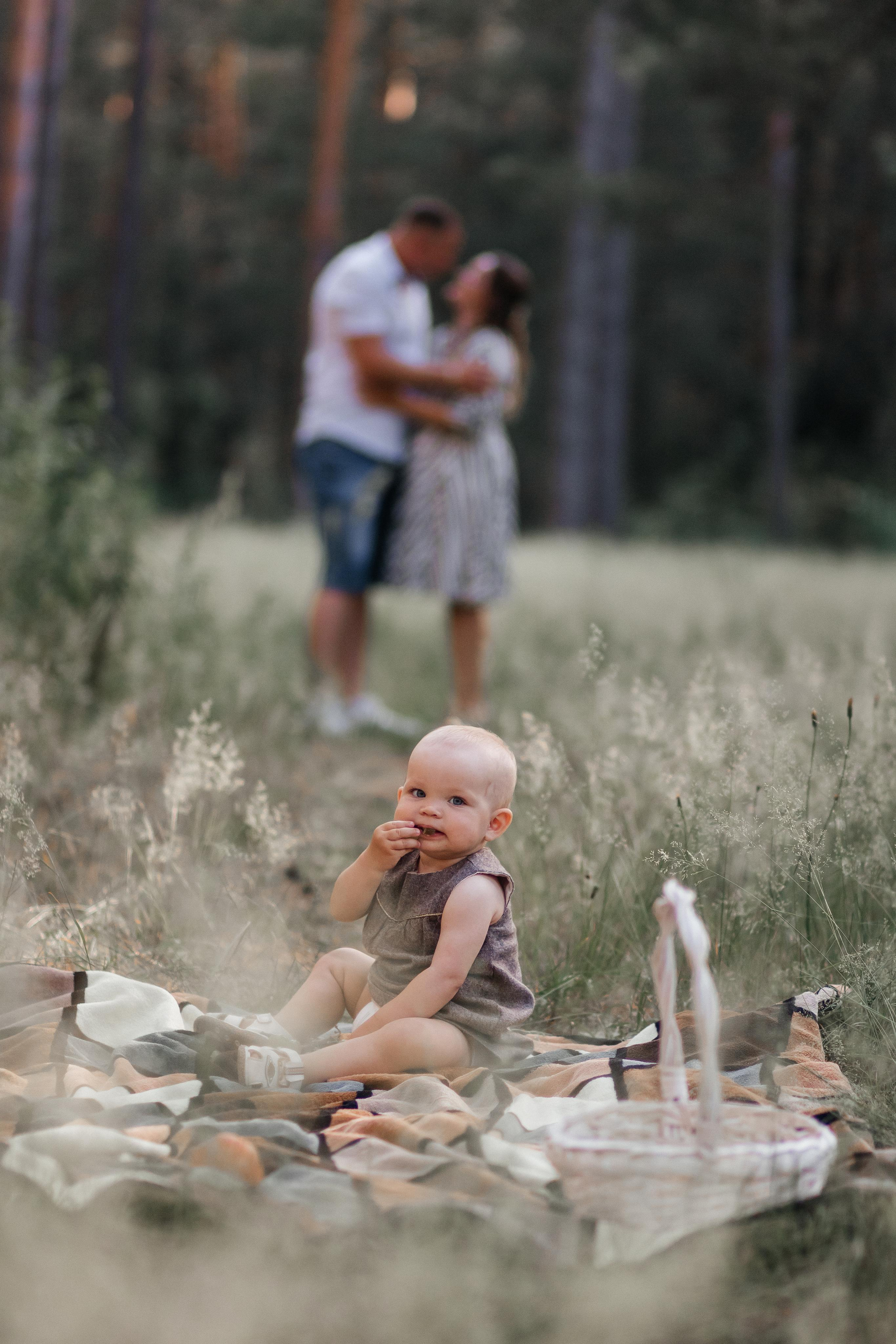 Виктория, мама Мария и папа Александр. Фотограф Солигорск