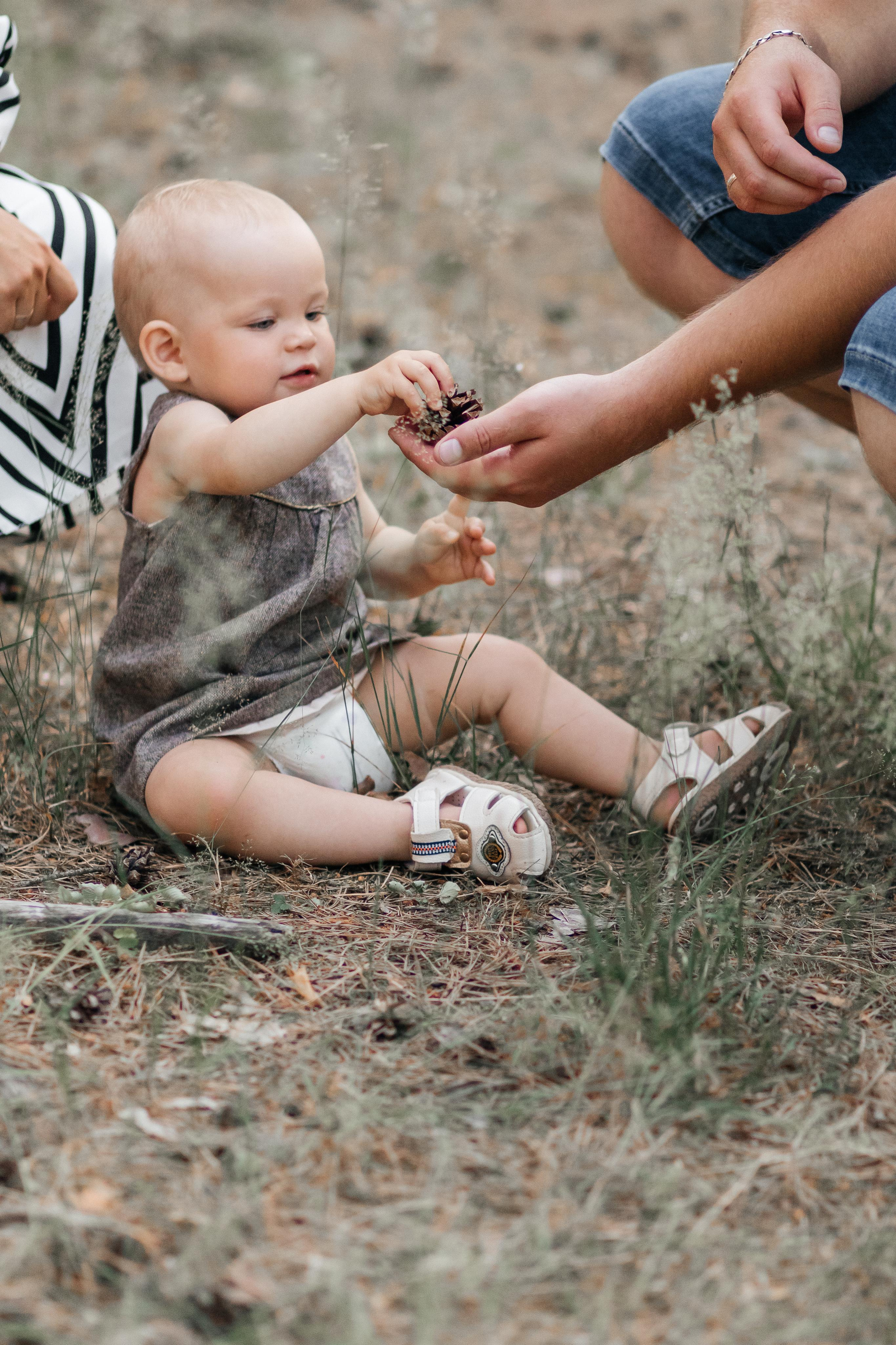 Виктория, мама Мария и папа Александр. Фотограф Солигорск
