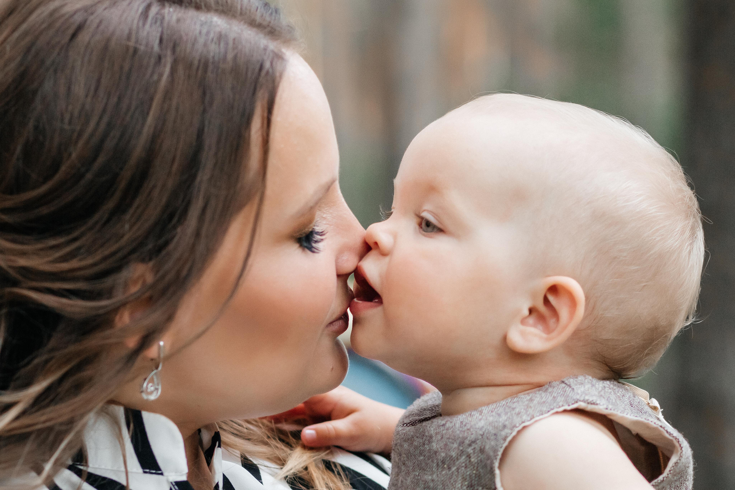 Виктория, мама Мария и папа Александр. Фотограф Солигорск