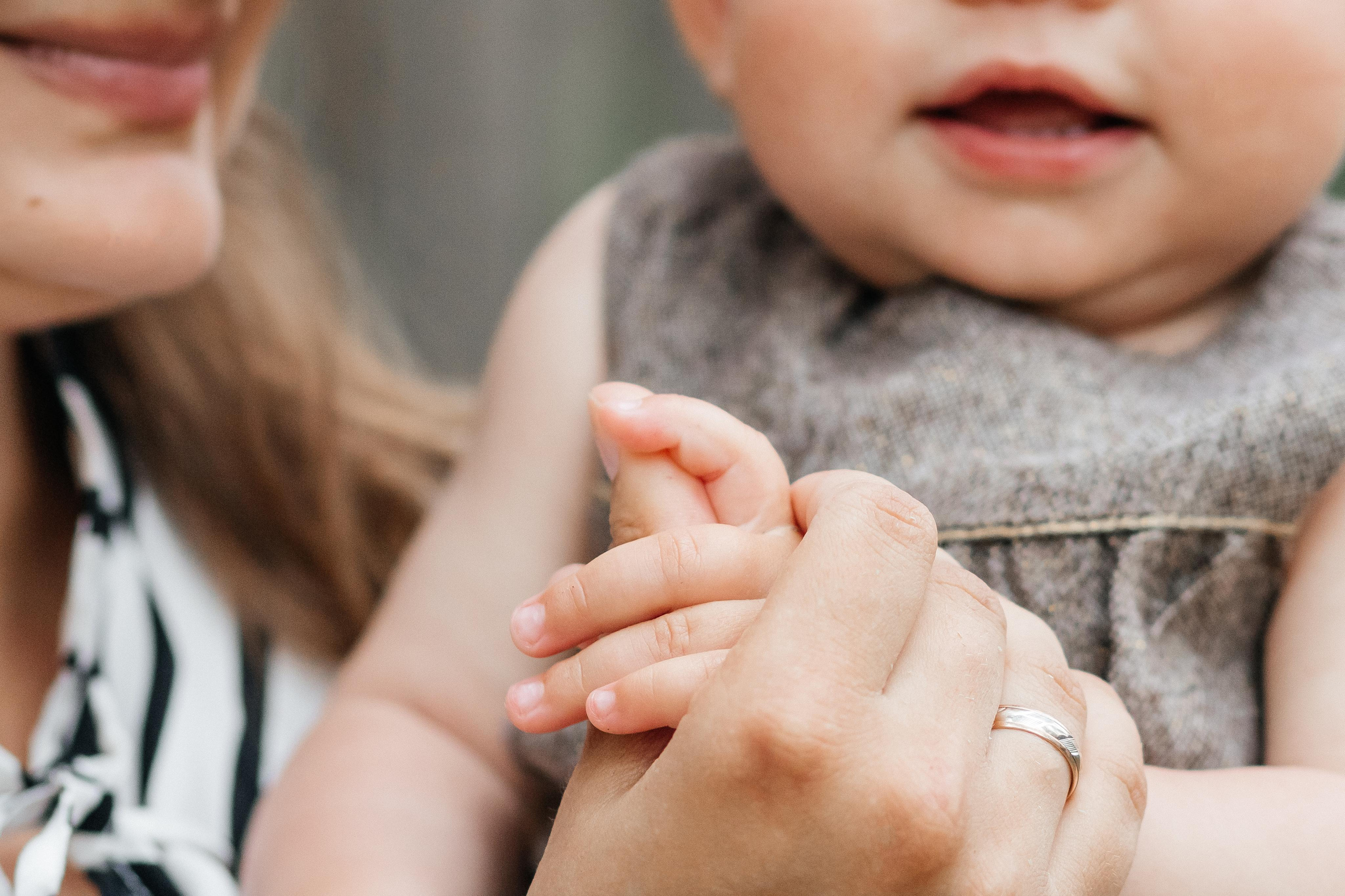 Виктория, мама Мария и папа Александр. Фотограф Солигорск
