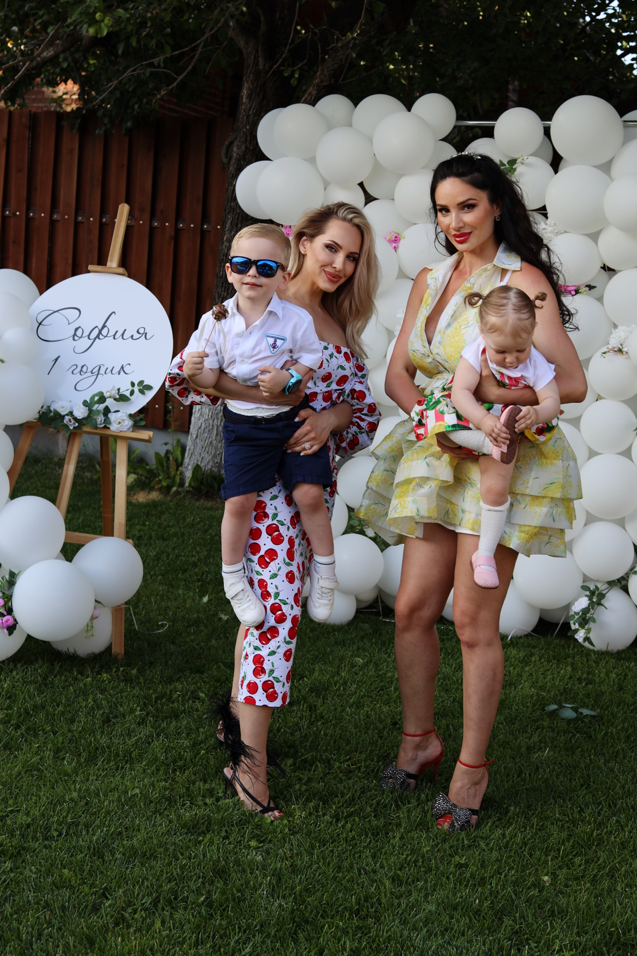 София 1 годик. Контент фотограф Волгоград