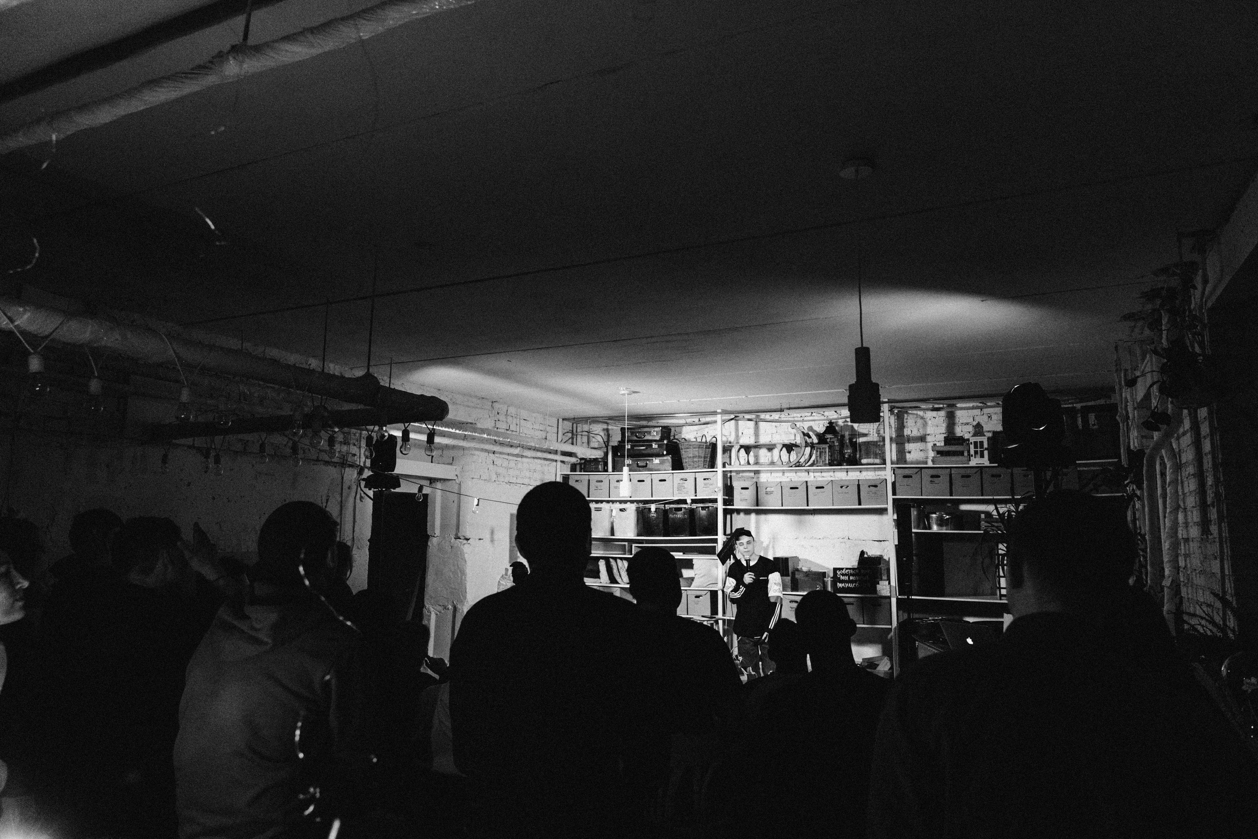 Открытый микрофон в Пространстве «Кудри и цветы». Душевный фотограф Ваших самых ярких событий Марина Погребняк