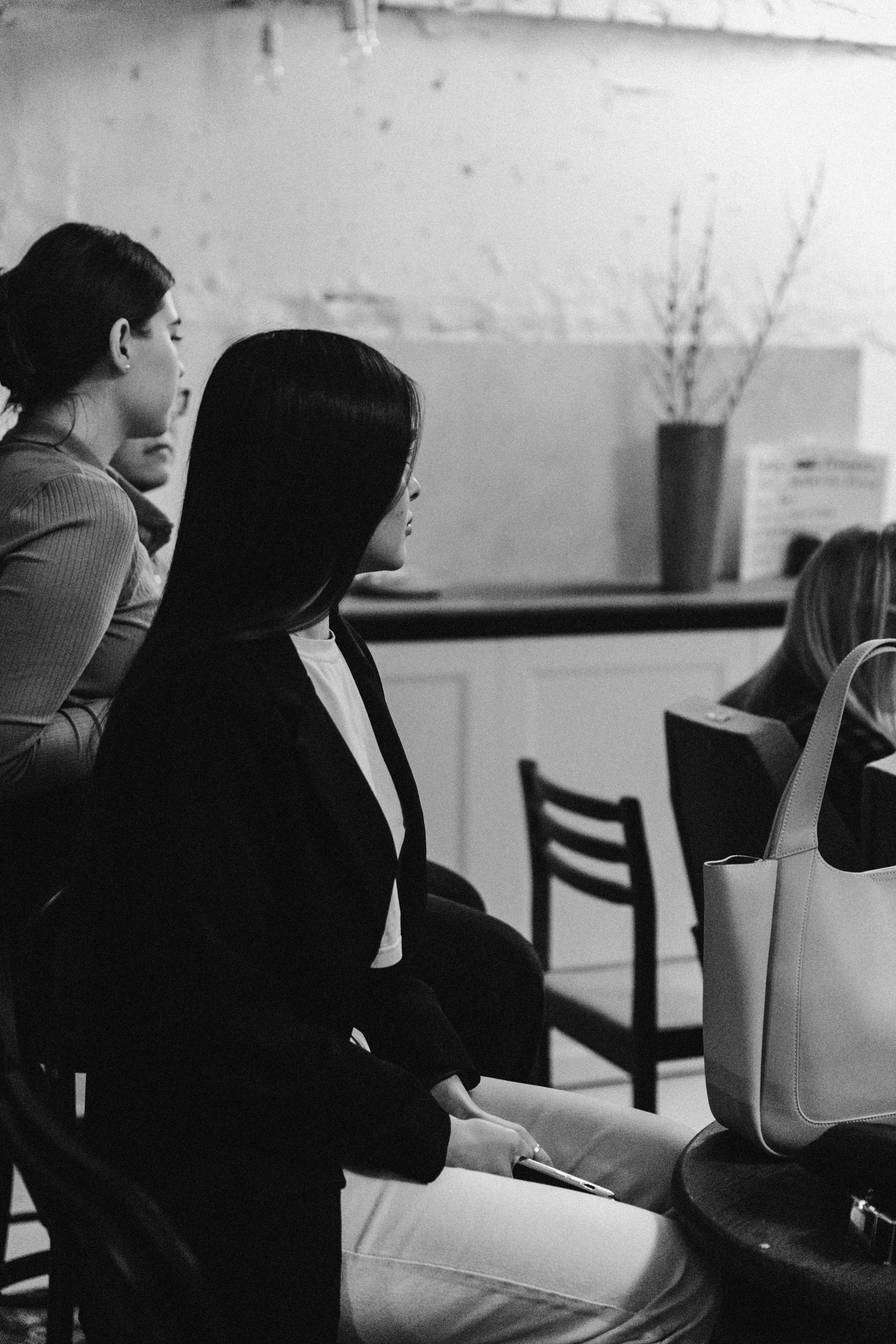 Открытый микрофон в Пространстве «Кудри и цветы». Душевный фотограф Ваших самых ярких событий Марина Погребняк