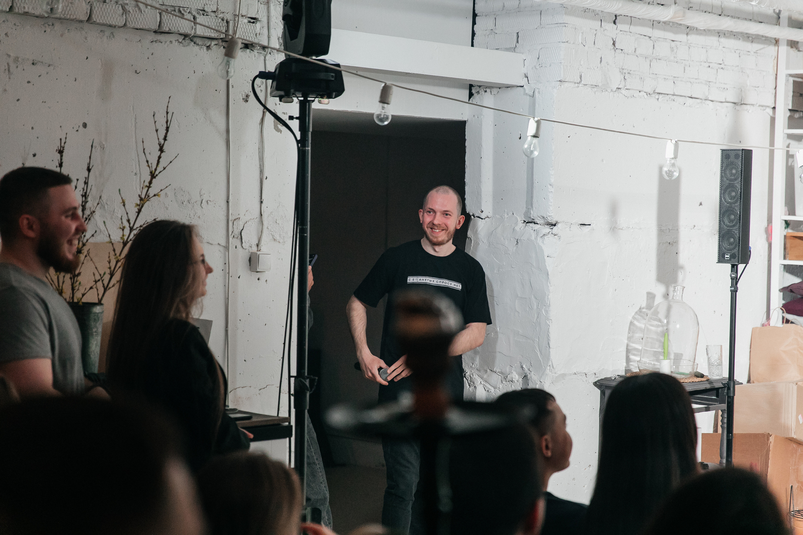 Открытый микрофон в Пространстве «Кудри и цветы». Душевный фотограф Ваших самых ярких событий Марина Погребняк