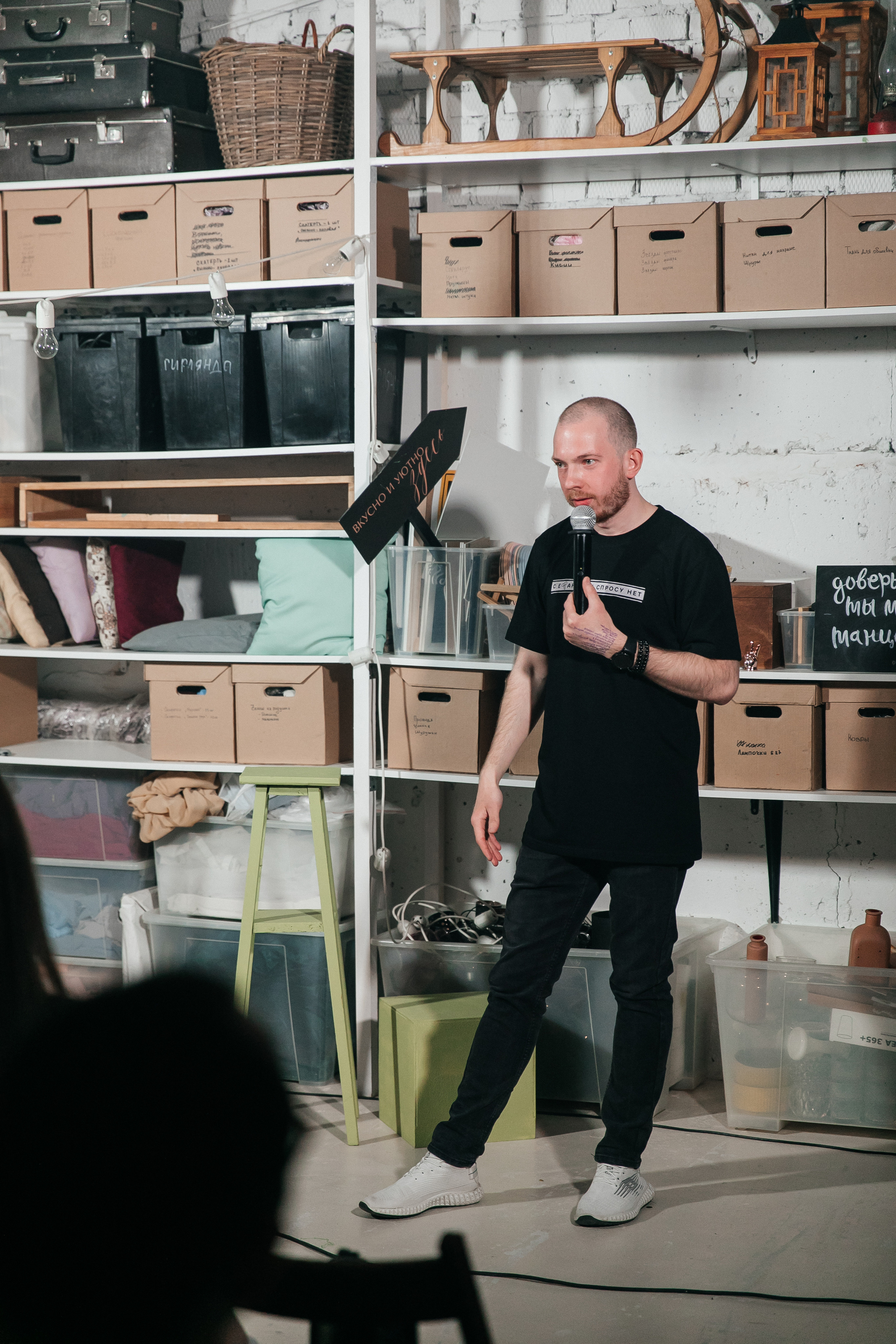 Открытый микрофон в Пространстве «Кудри и цветы». Душевный фотограф Ваших самых ярких событий Марина Погребняк