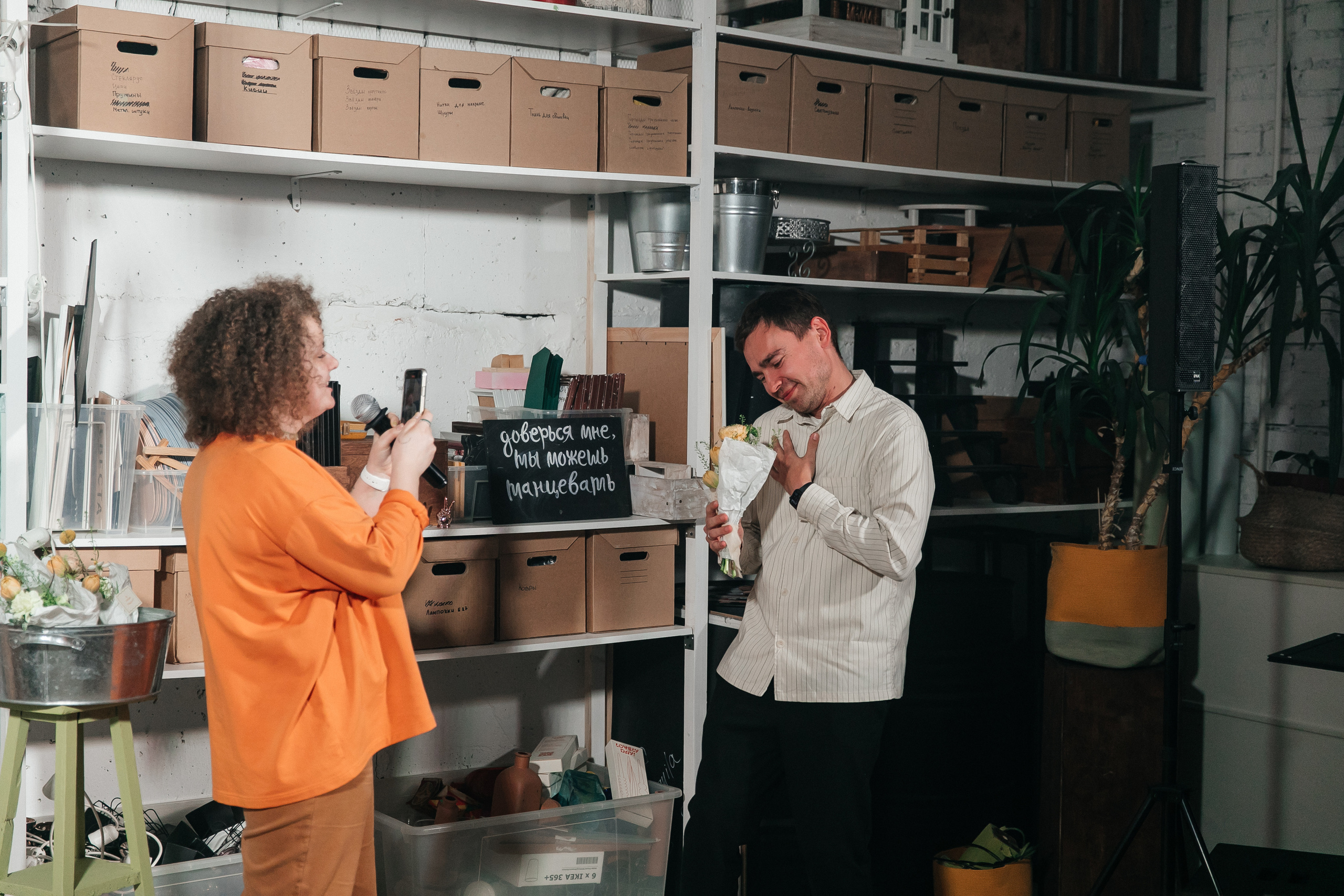 Открытый микрофон в Пространстве «Кудри и цветы». Душевный фотограф Ваших самых ярких событий Марина Погребняк