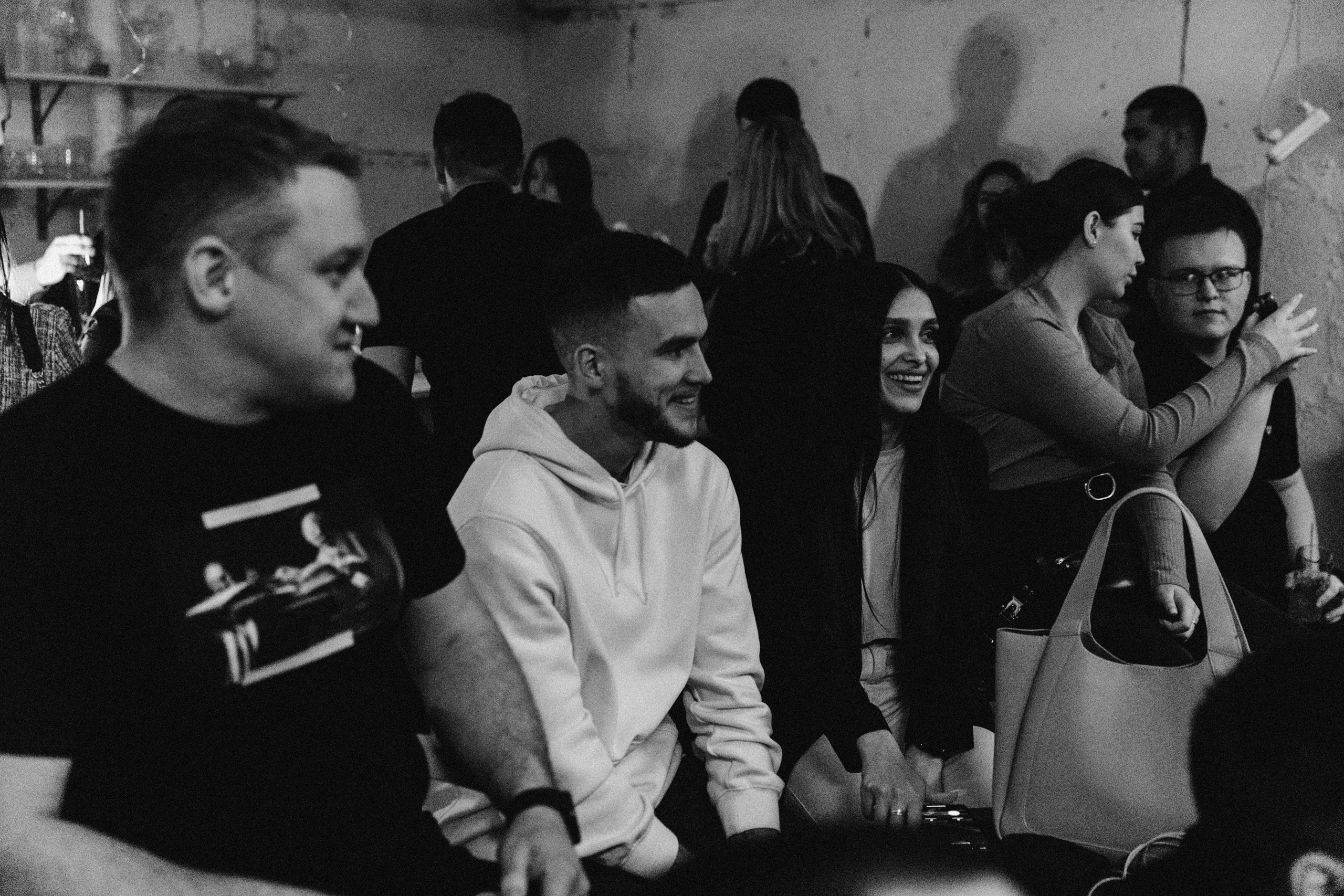 Открытый микрофон в Пространстве «Кудри и цветы». Душевный фотограф Ваших самых ярких событий Марина Погребняк