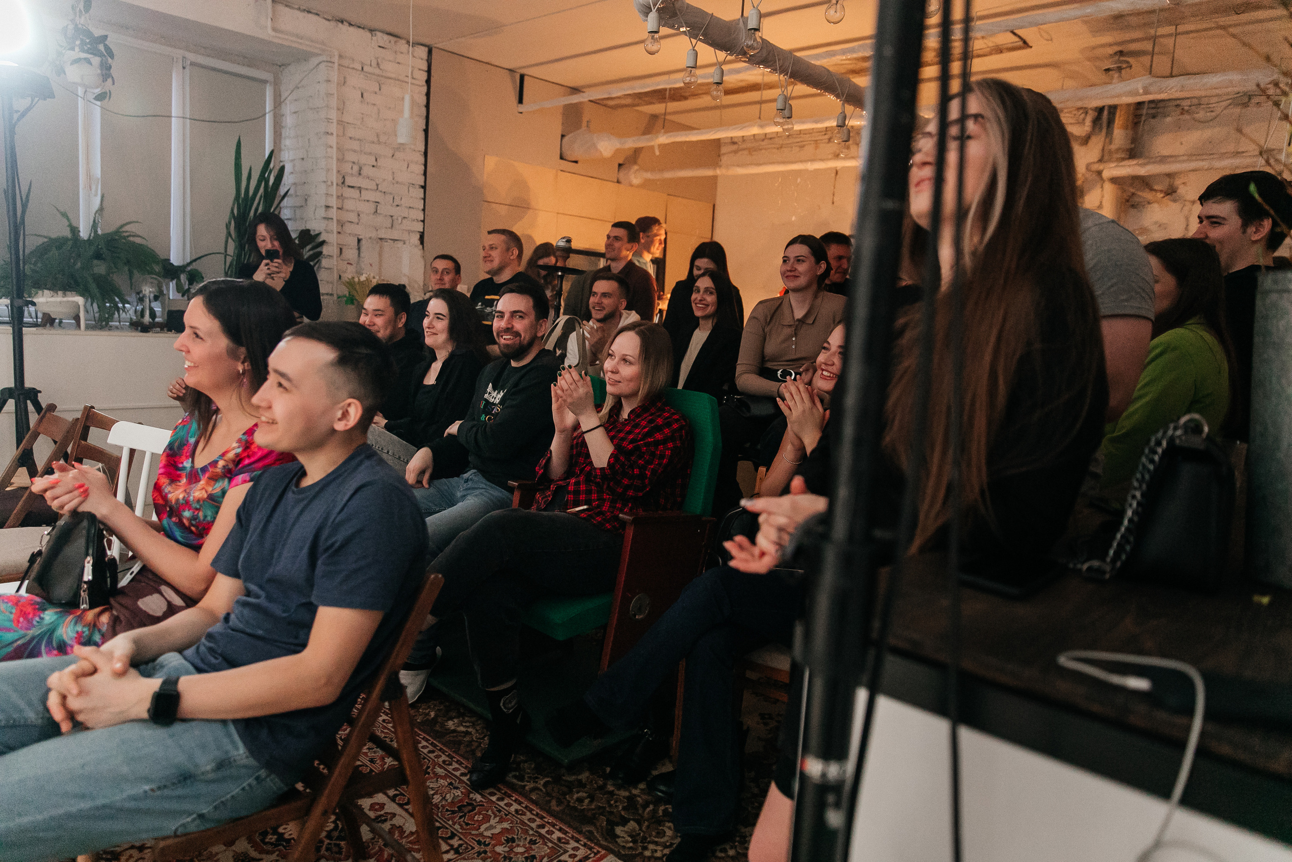 Открытый микрофон в Пространстве «Кудри и цветы». Душевный фотограф Ваших самых ярких событий Марина Погребняк