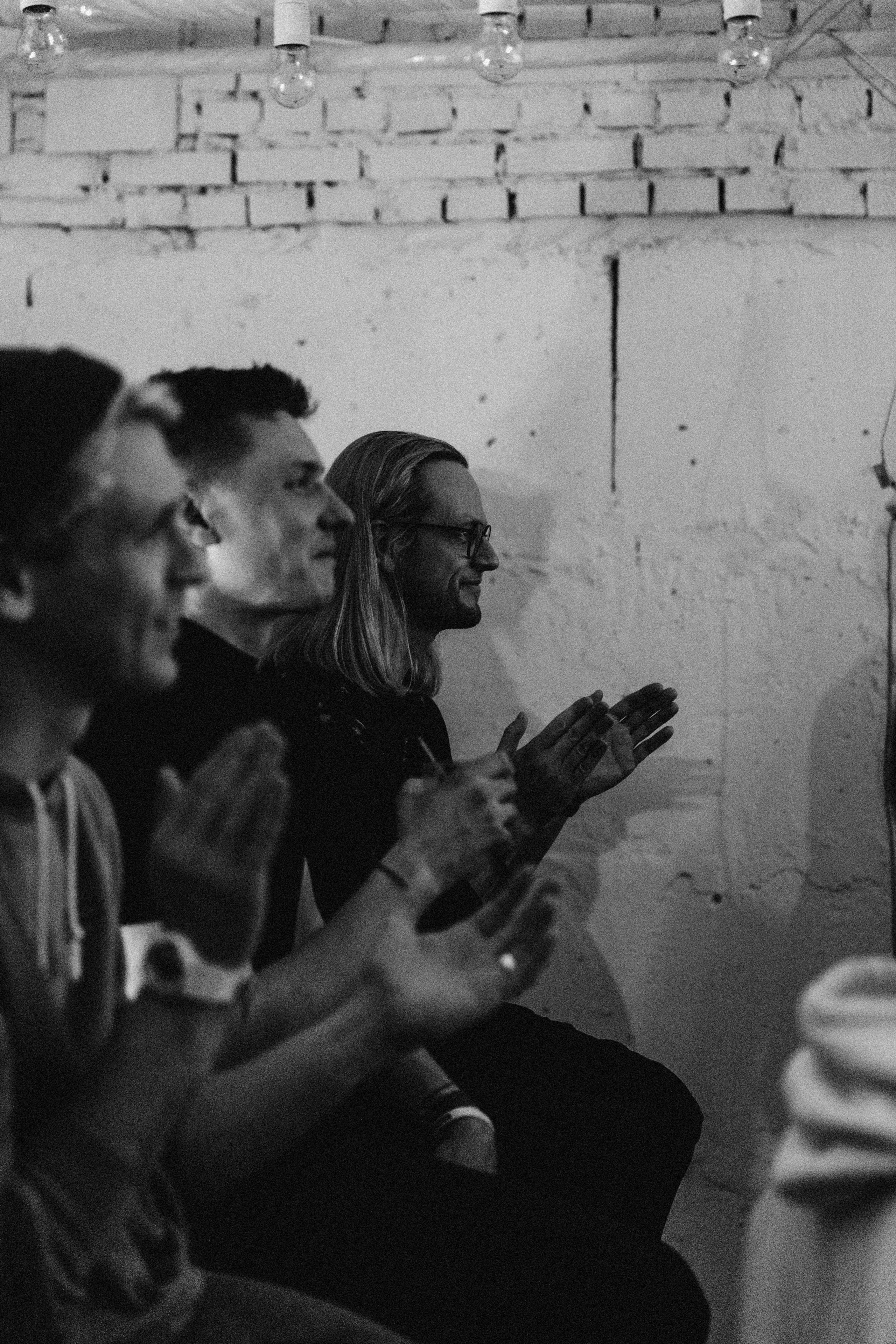 Открытый микрофон в Пространстве «Кудри и цветы». Душевный фотограф Ваших самых ярких событий Марина Погребняк