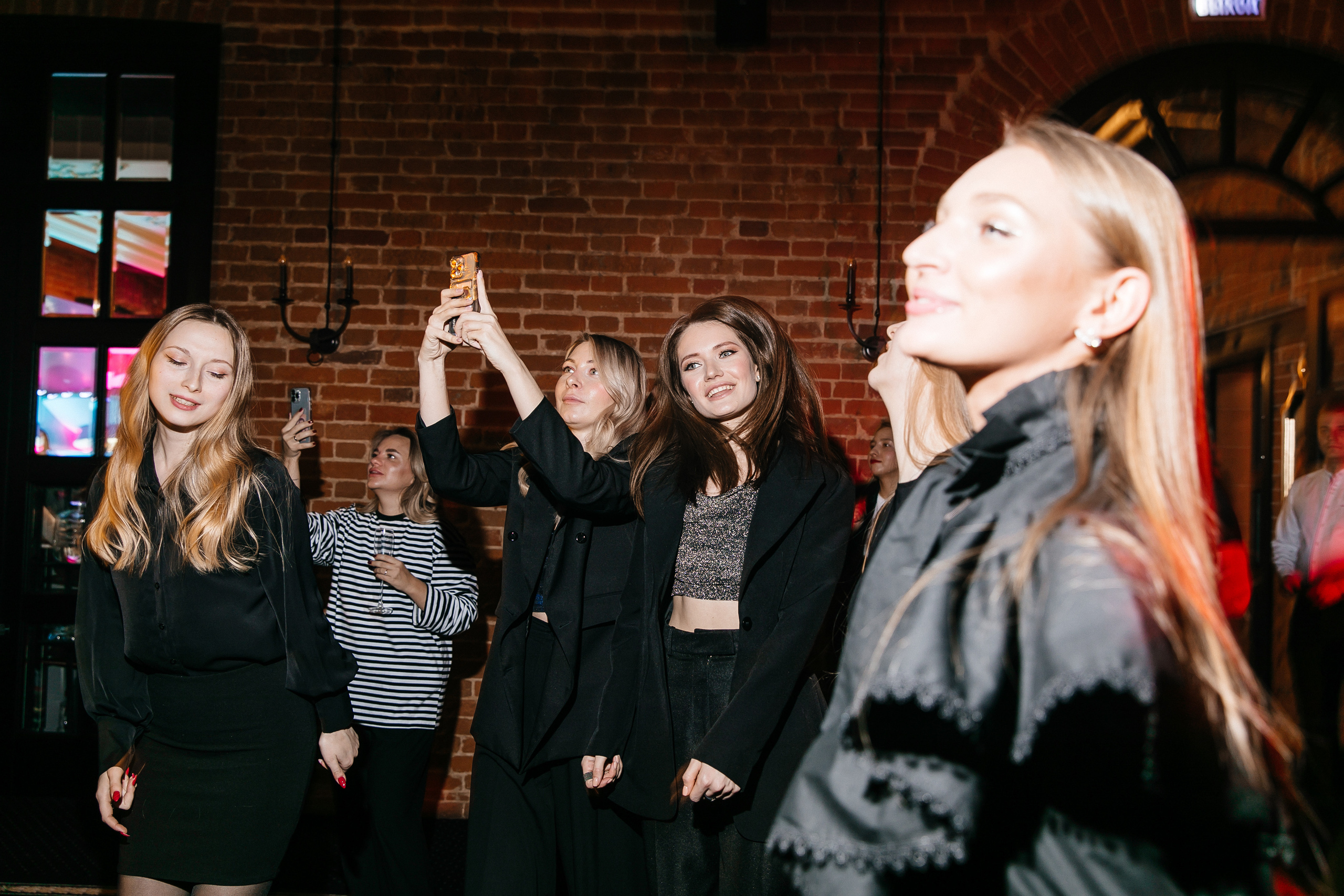 COSMIC MAGIC ДЕНЬ-X. Душевный фотограф Ваших самых ярких событий Марина Погребняк