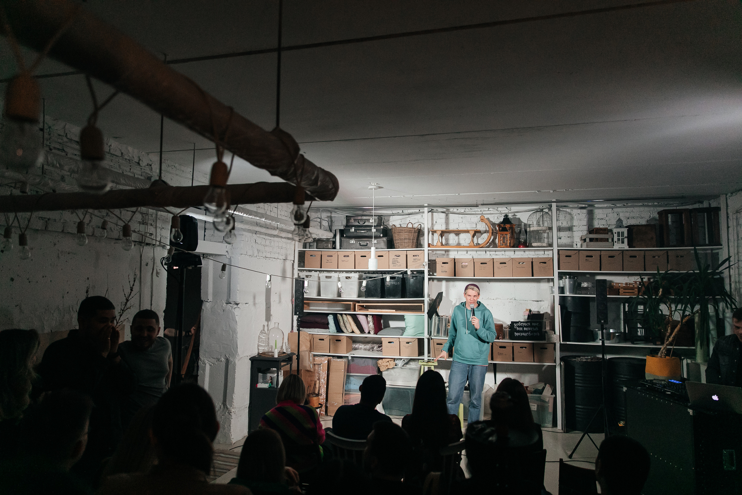 Открытый микрофон в Пространстве «Кудри и цветы». Душевный фотограф Ваших самых ярких событий Марина Погребняк