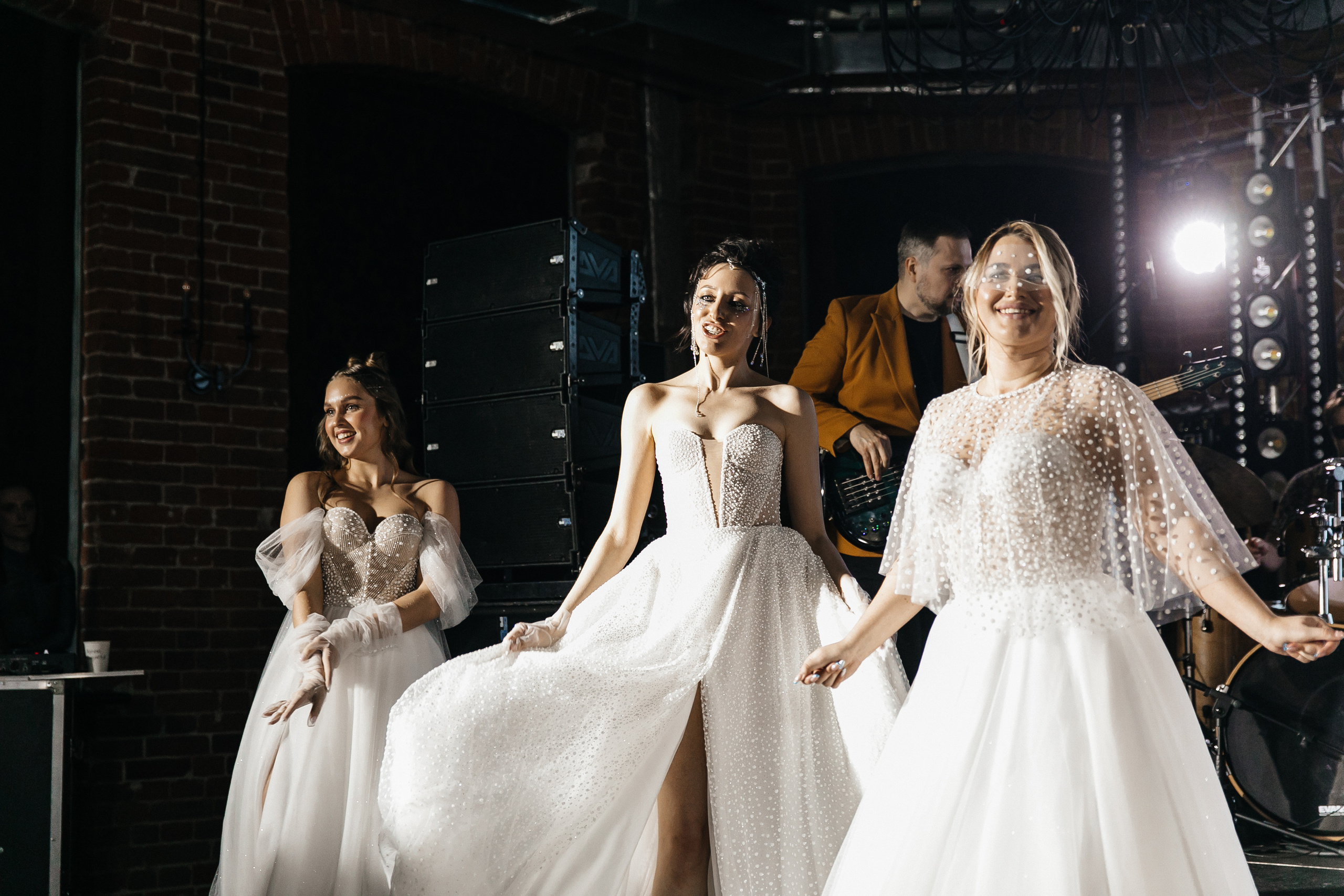 COSMIC MAGIC ДЕНЬ-X. Душевный фотограф Ваших самых ярких событий Марина Погребняк